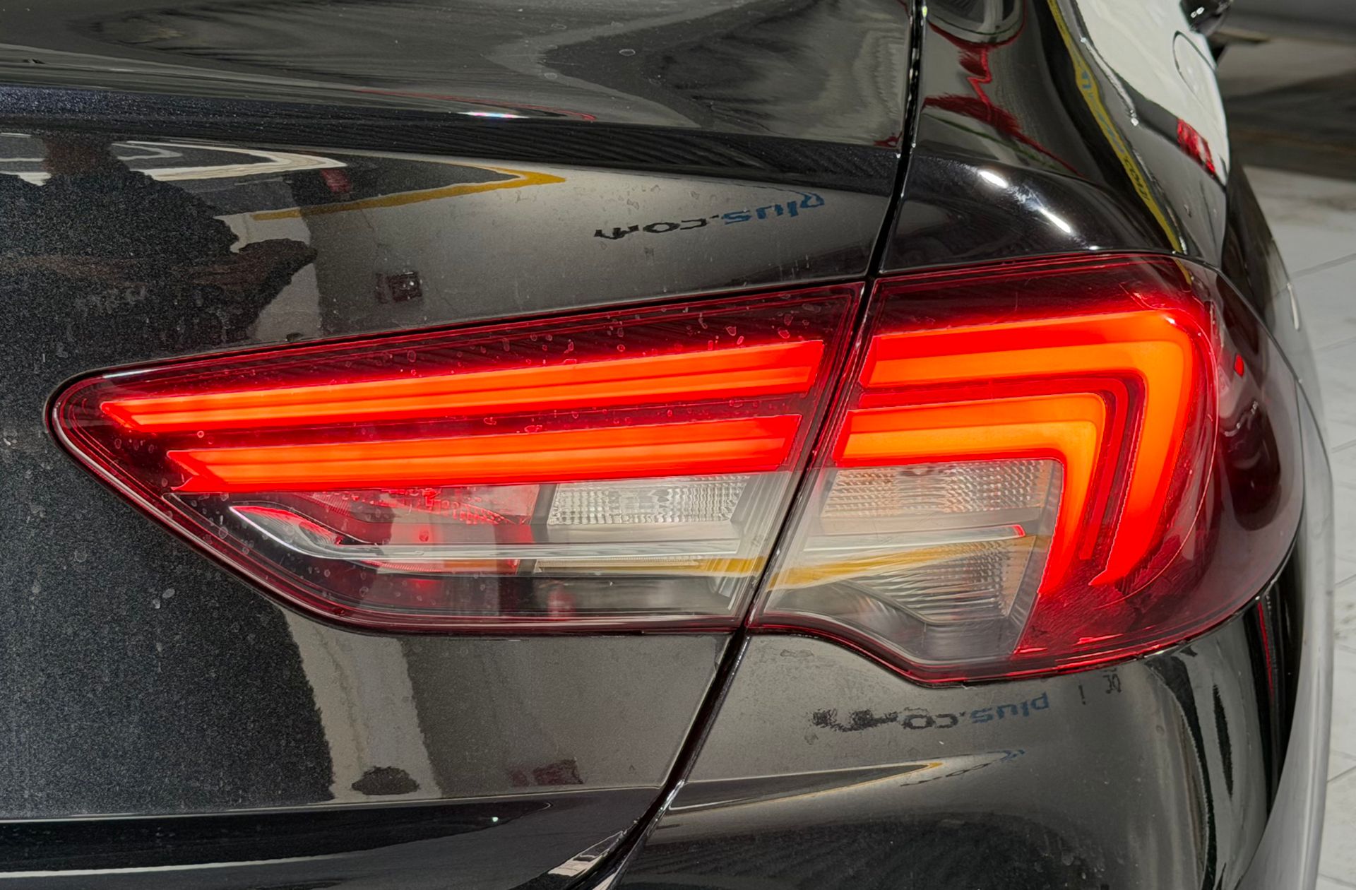 Opel Insignia 2.0T SHT Business Elegance AT9 - foto 17