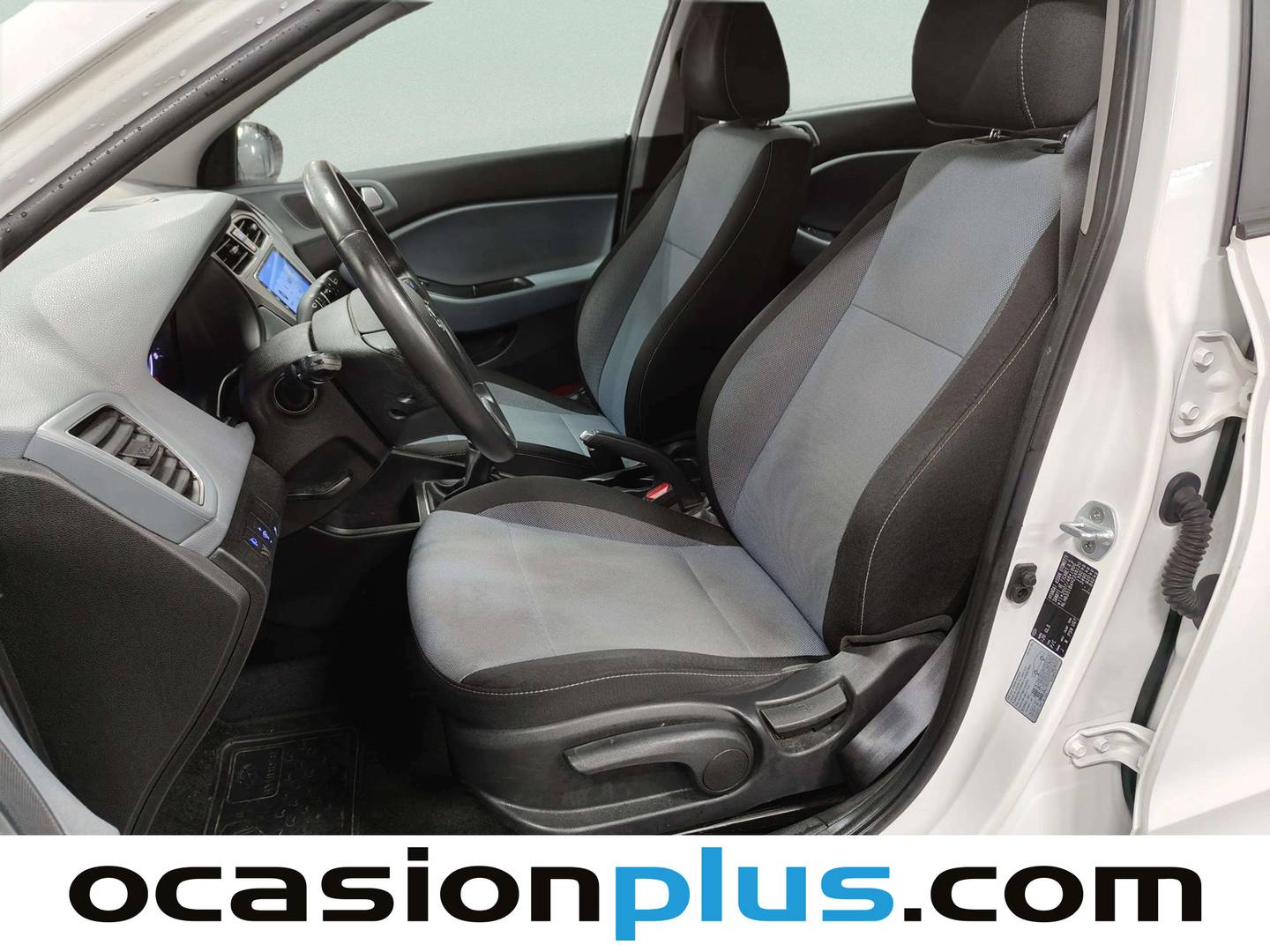 Foto Hyundai i20 Hyundai i20 1.2 MPI Klass (84 CV)