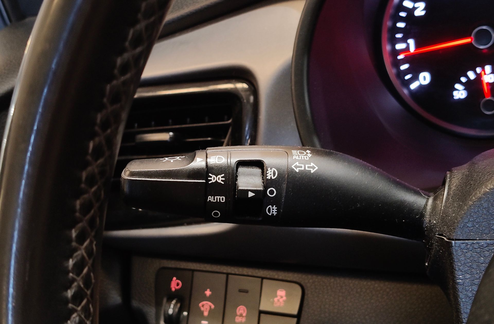 Kia Rio 1.0 T-GDi MHEV iMT Drive - foto 28