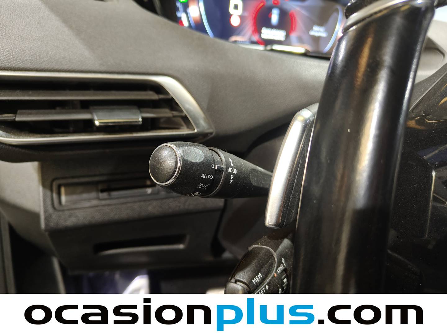 Foto Peugeot 3008 Peugeot 3008 BlueHDI 130 S&S GT Line EAT8 (130 CV)