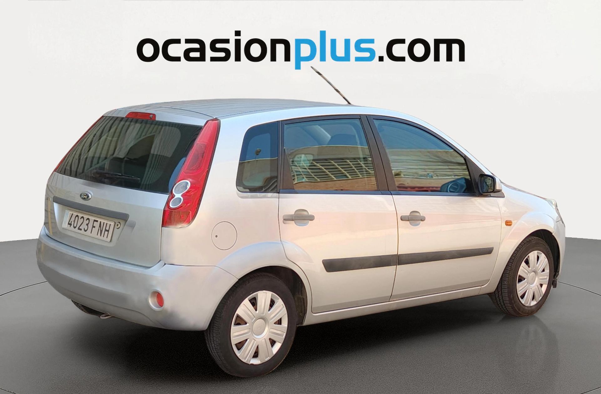 Ford Fiesta 1.4 Newport - foto 4