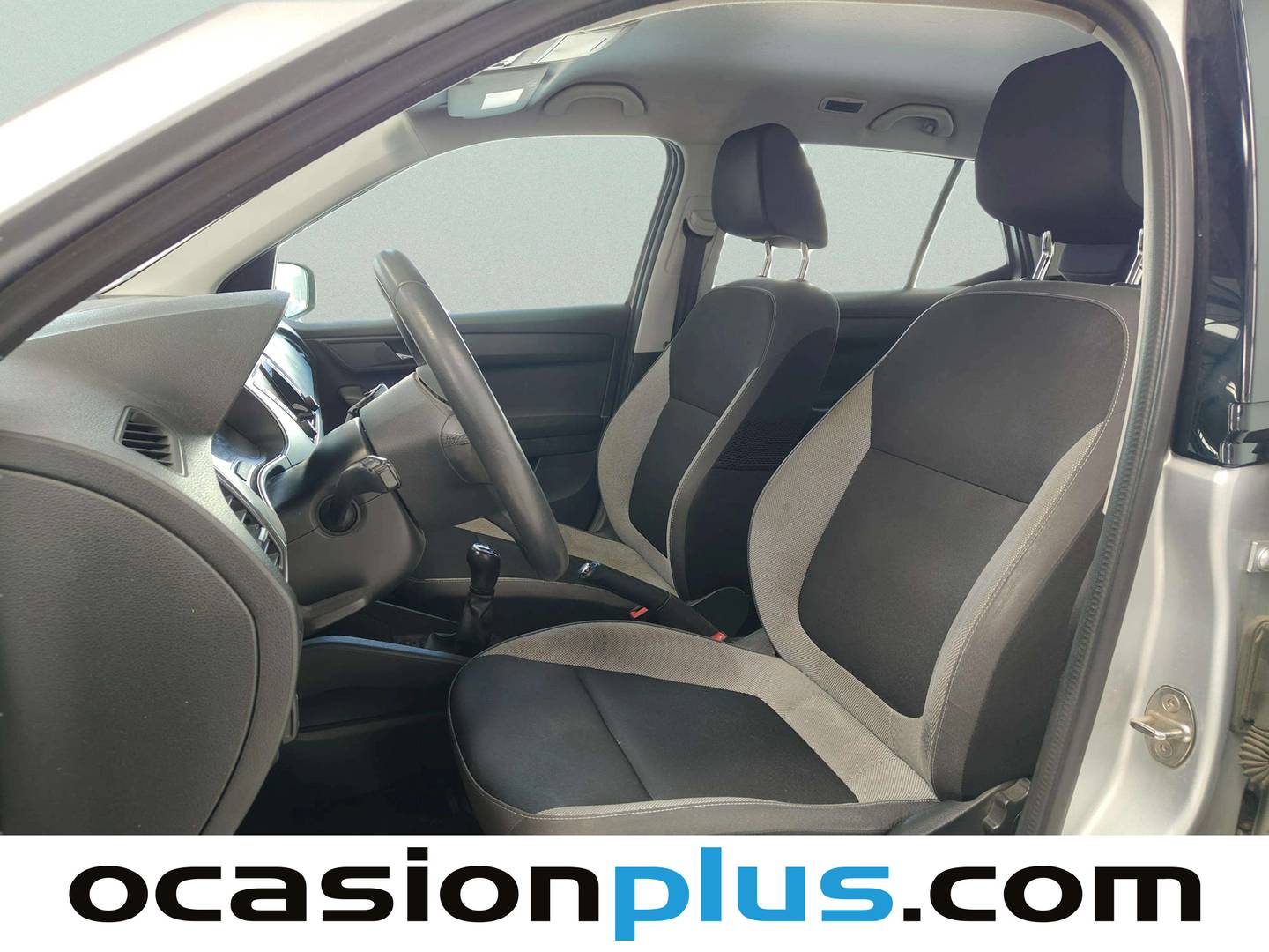 Foto asientos delanteros Skoda Fabia Skoda Fabia 1.0 MPI Ambition (75 CV)