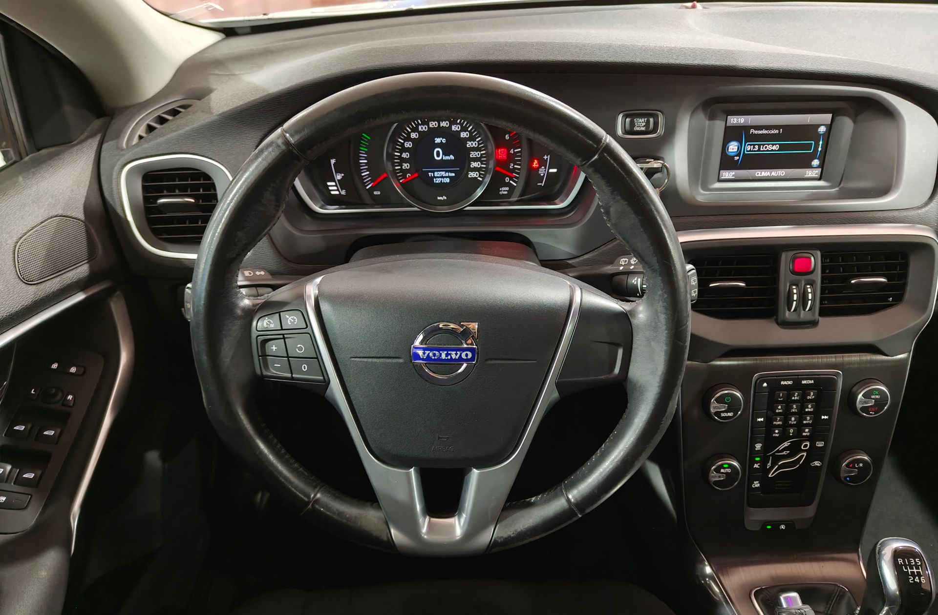 Volvo V40 D2 Kinetic - foto 18