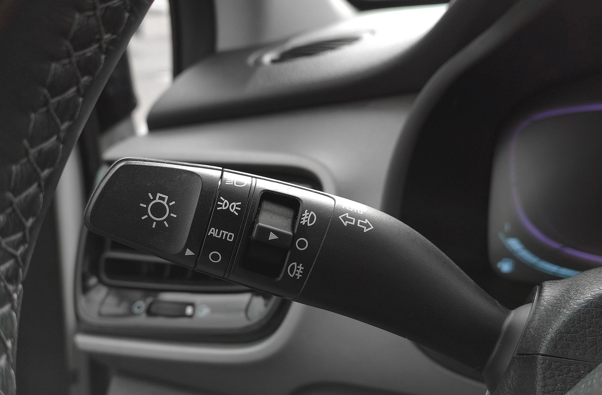 Kia Stonic 1.0 T-GDi Drive DCT - foto 25