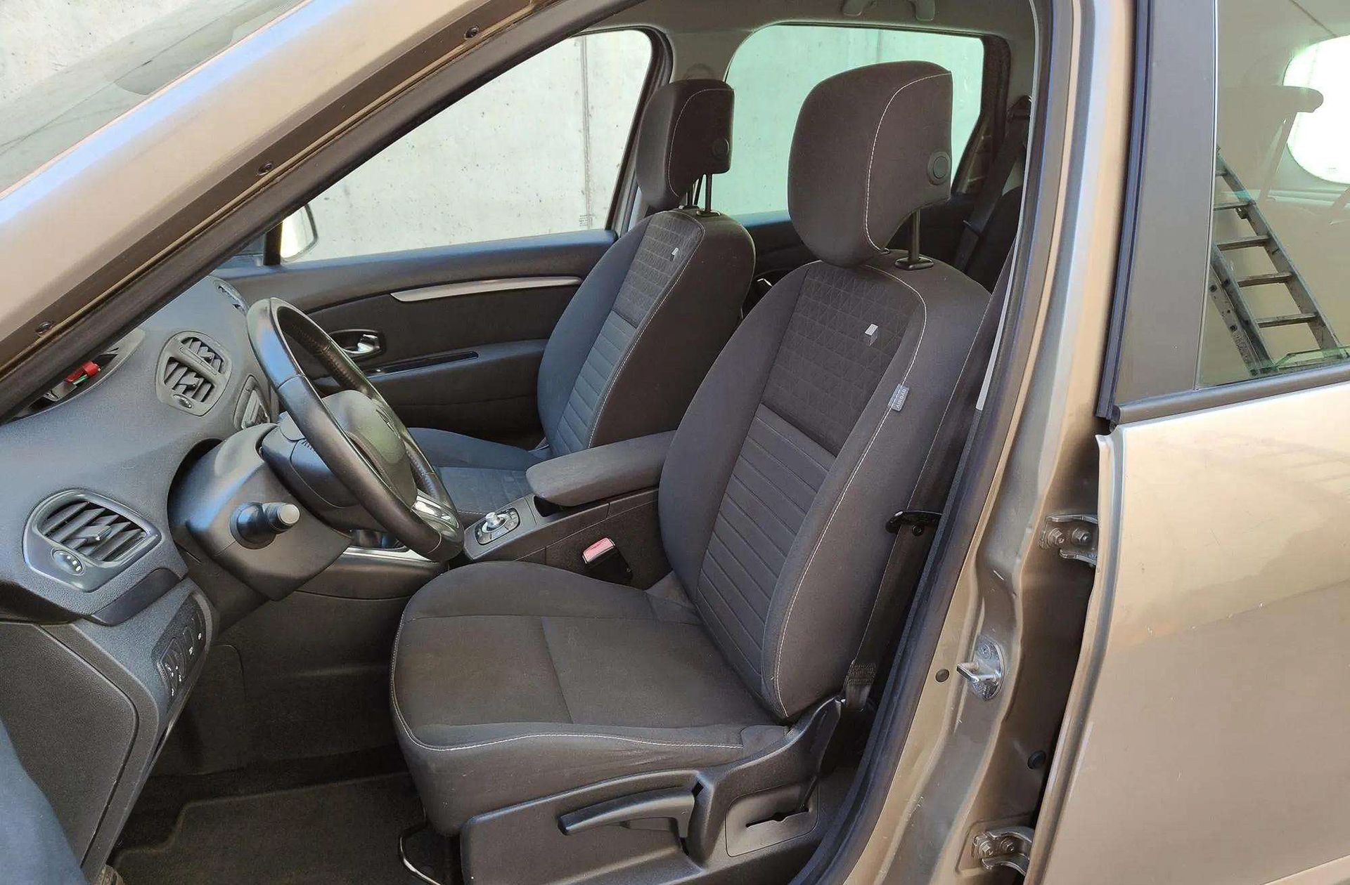 Renault Scénic 1.6 dCi Energy Limited - foto 8