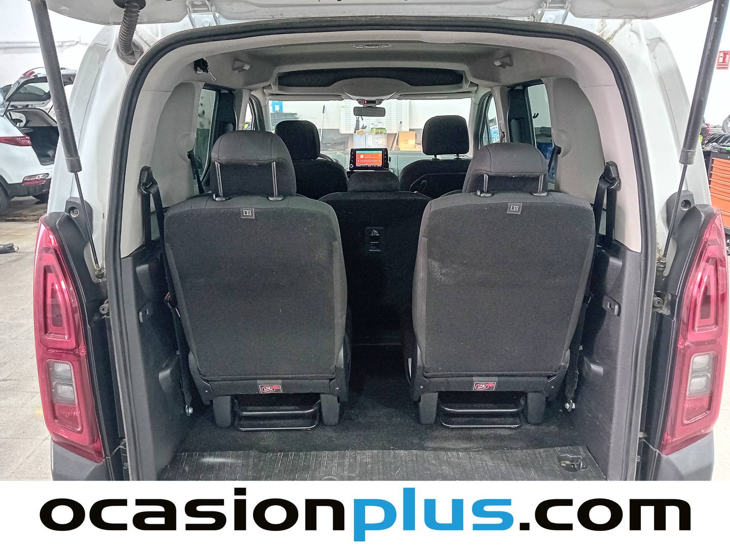 Foto Citroën Berlingo Citroën Berlingo BlueHDi 130 S&S Talla M Shine EAT8 (130 CV) 7 Plazas siete plazas