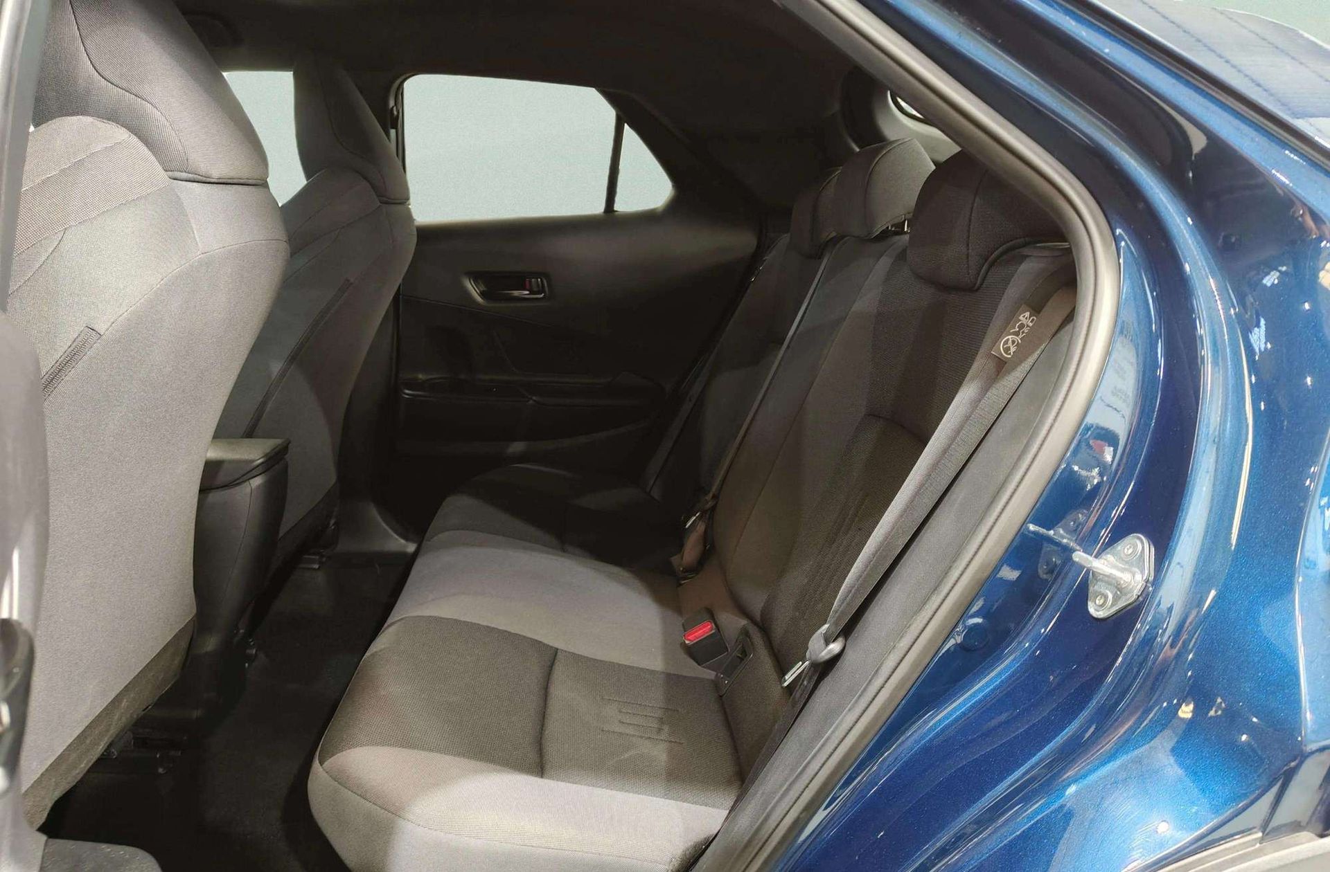 Toyota C-HR 140H Advance - foto 14