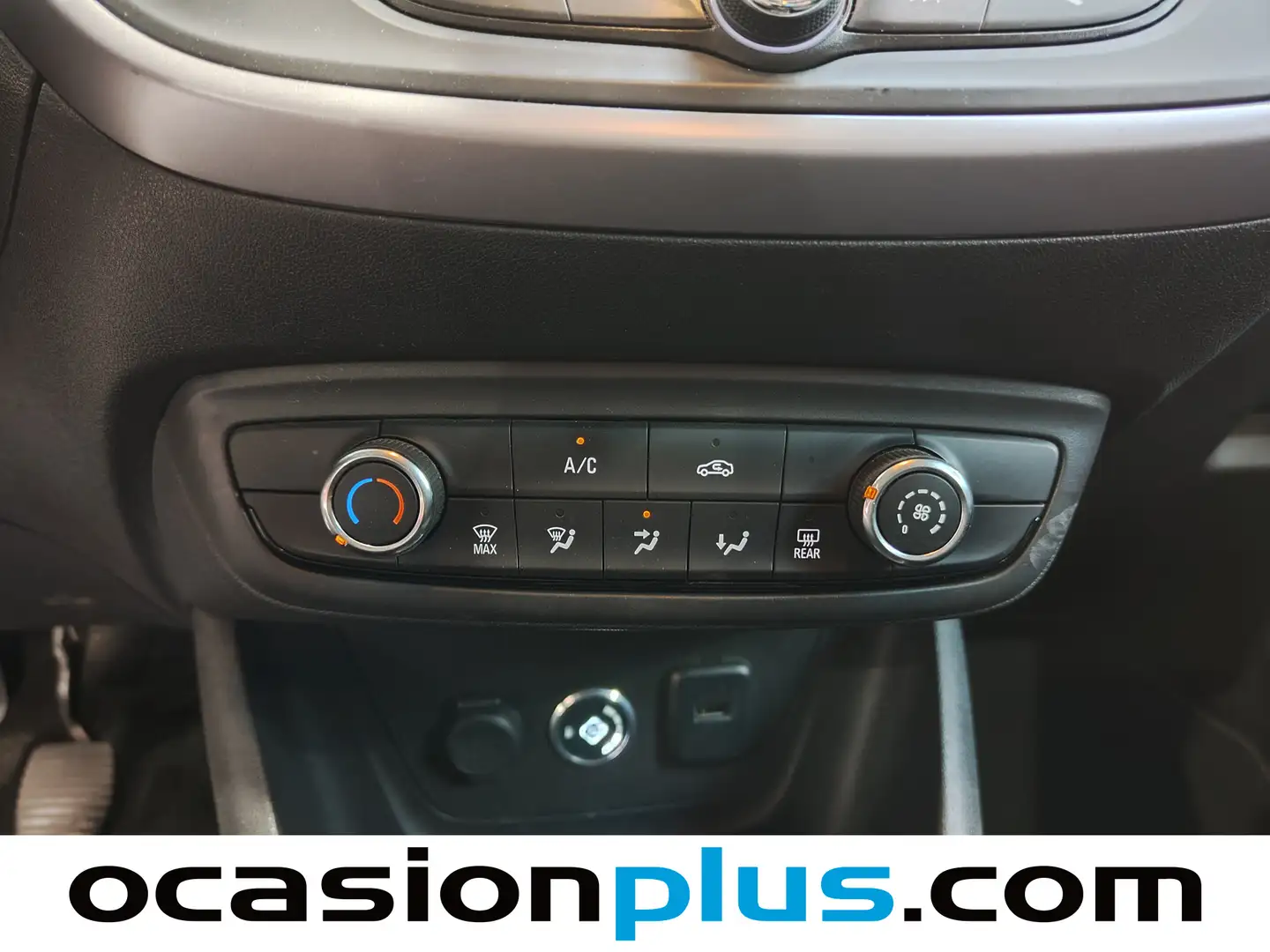 Foto Opel Crossland X Opel Crossland X 1.2 Edition Pro (81 CV) GLP