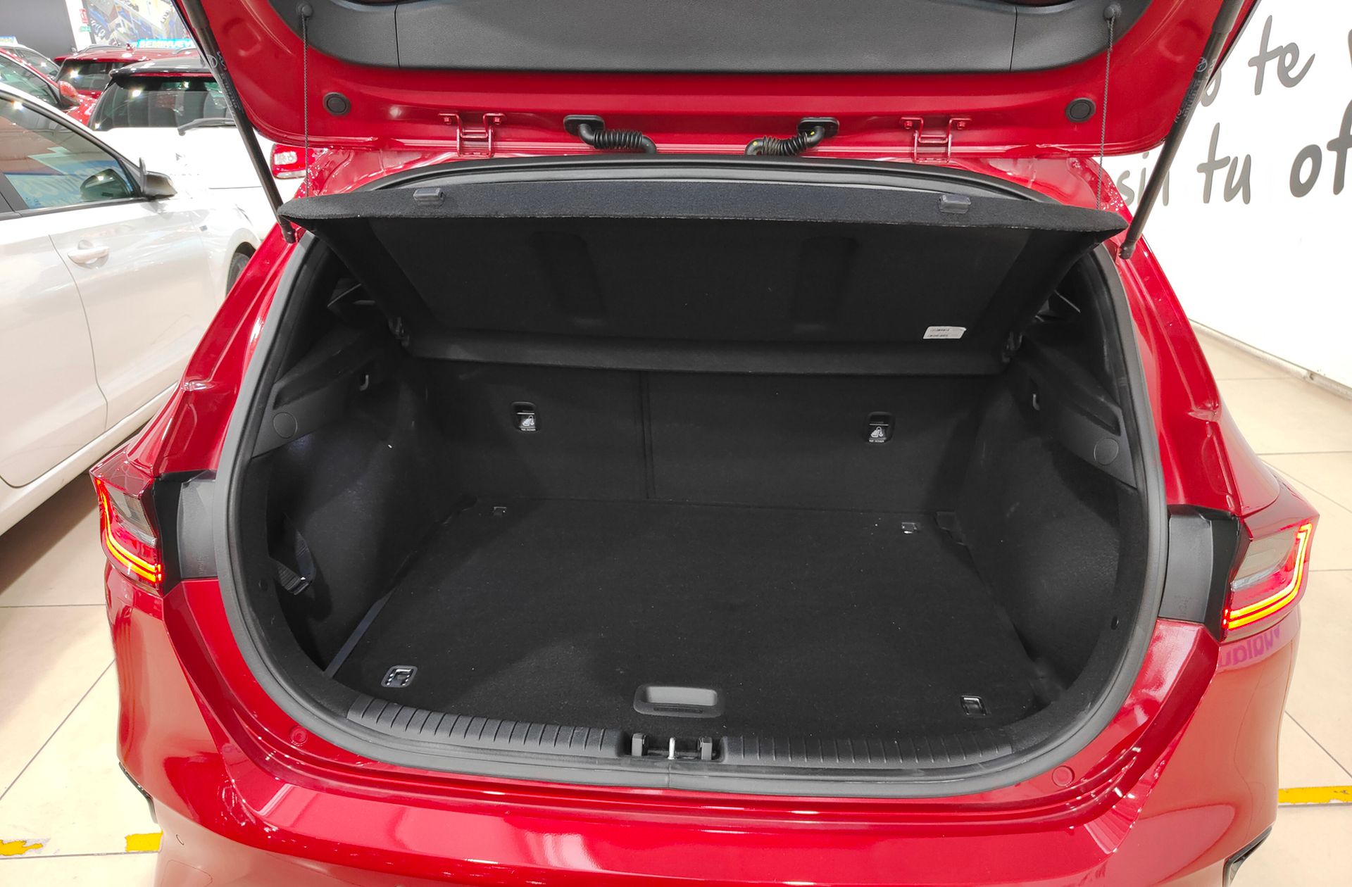 Kia Ceed 1.6 MHEV iMT Drive - foto 14