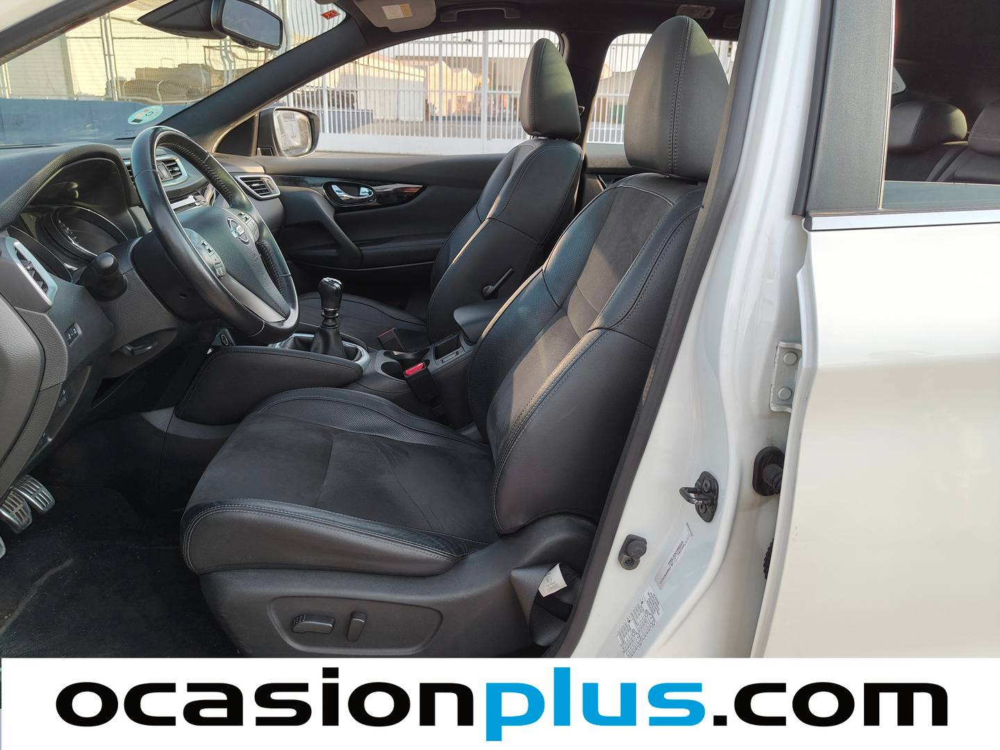 Foto asientos delanteros Nissan QASHQAI Nissan Qashqai 1.2 DIG-T N-Vision 4x2 (115 CV)