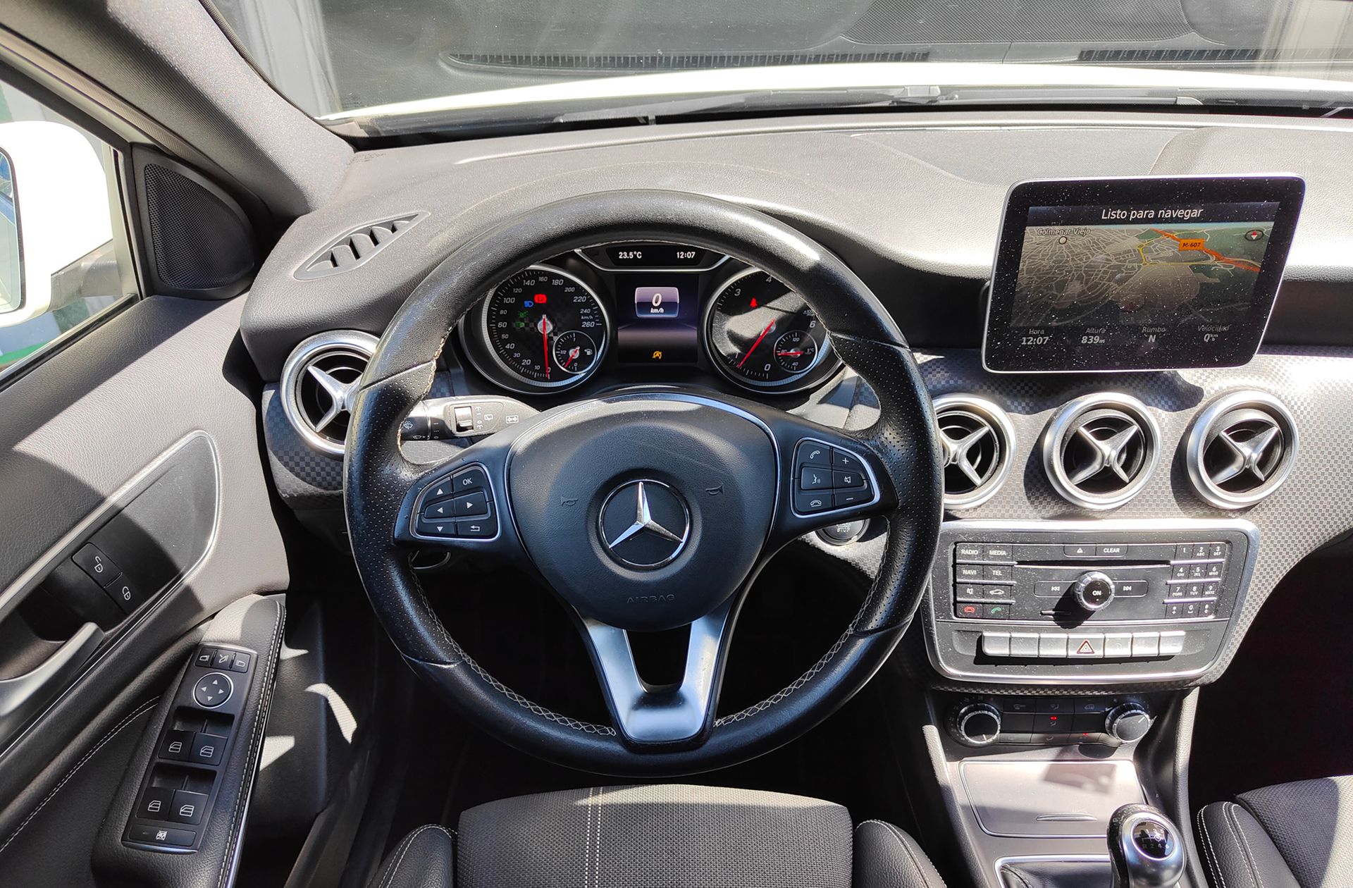 Mercedes-Benz Clase A 200 d Urban - foto 24