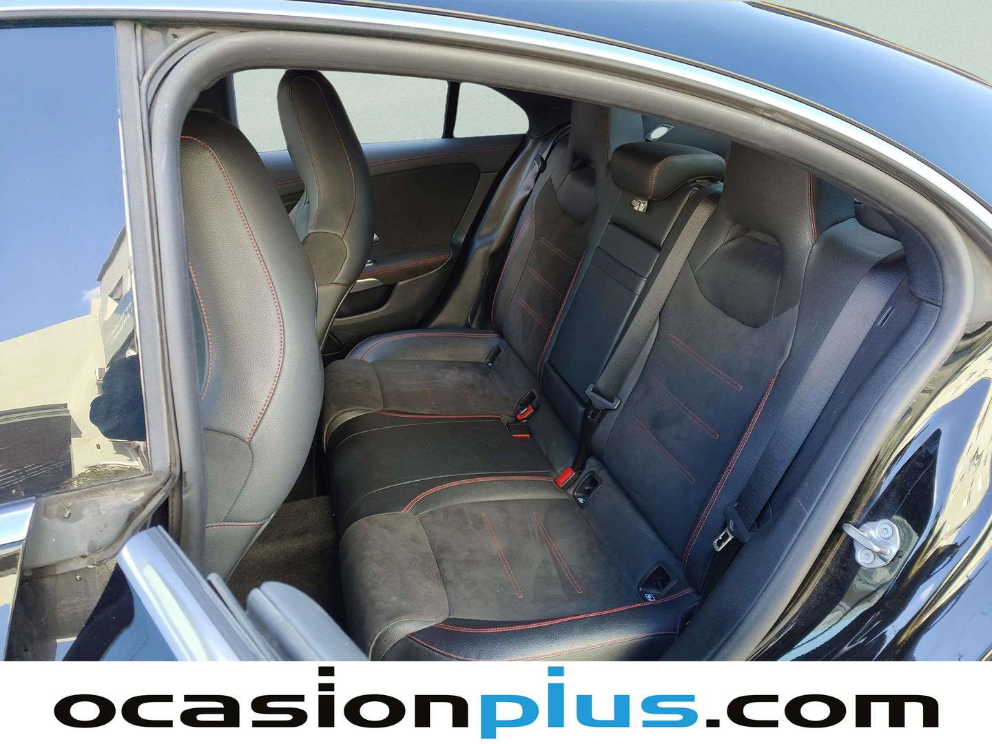 Foto asientos traseros Mercedes CLA Mercedes-Benz CLA 200 d (150 CV) Pack AMG