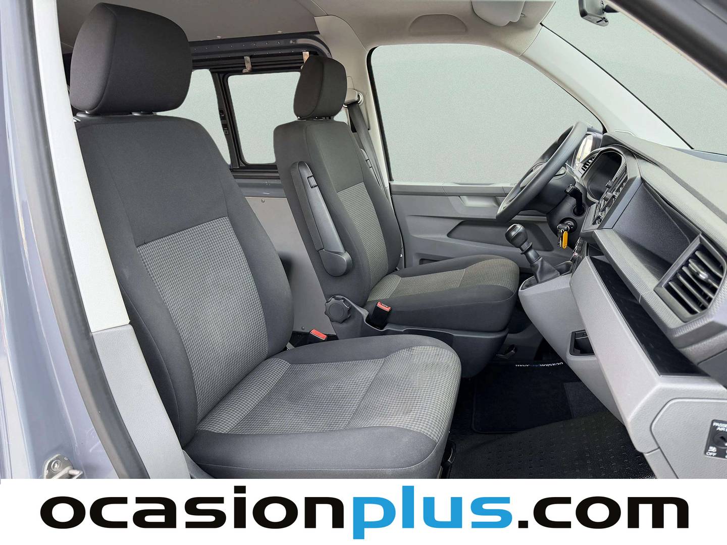 Volkswagen Transporter Volkswagen Transporter Mixto Batalla Corta TN 2.0 TDI BMT  (110 CV) Semi-camperizada 4 plazas 110cv