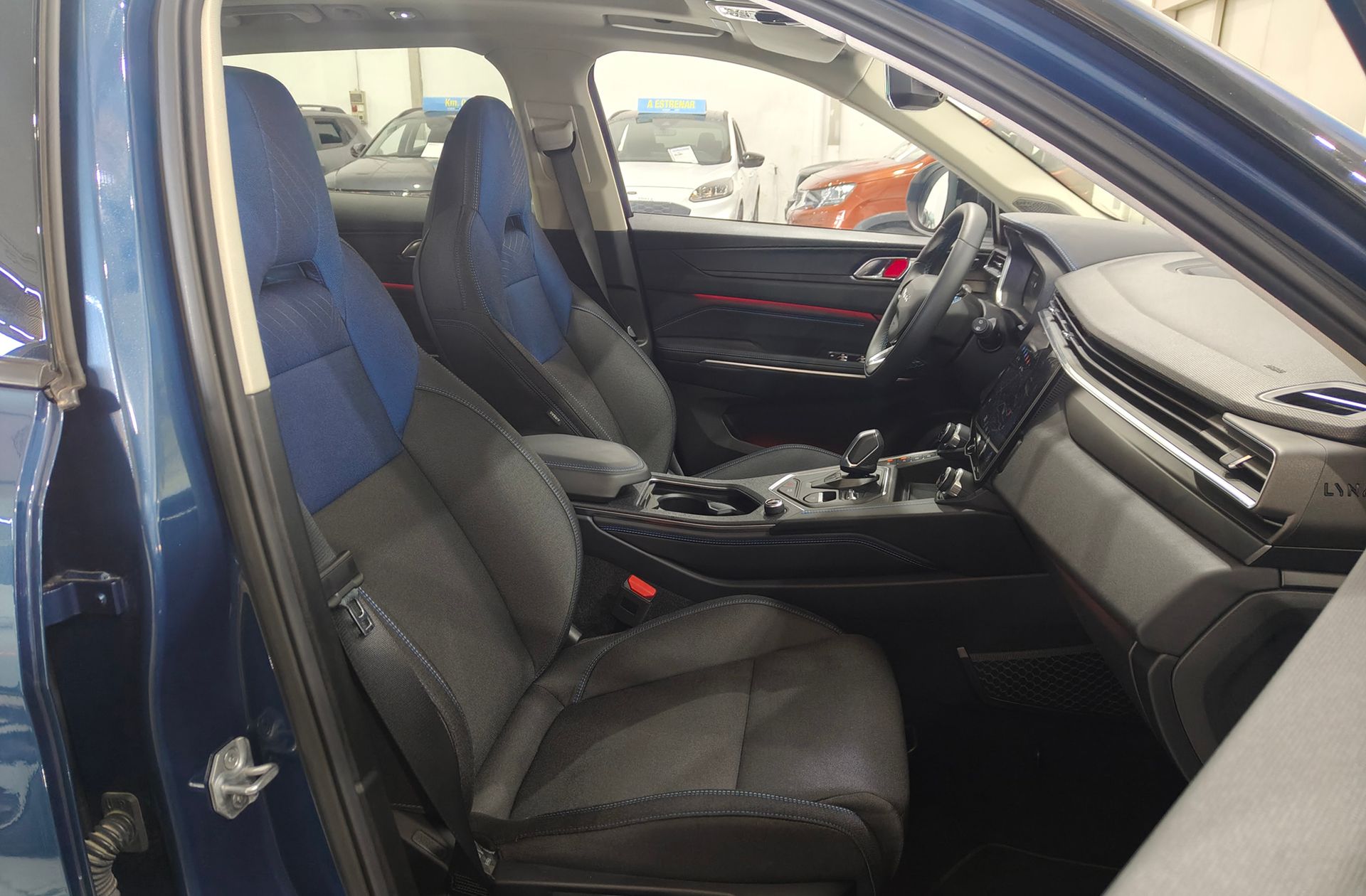 Lynk & Co 01 1.5 PHEV - foto 25