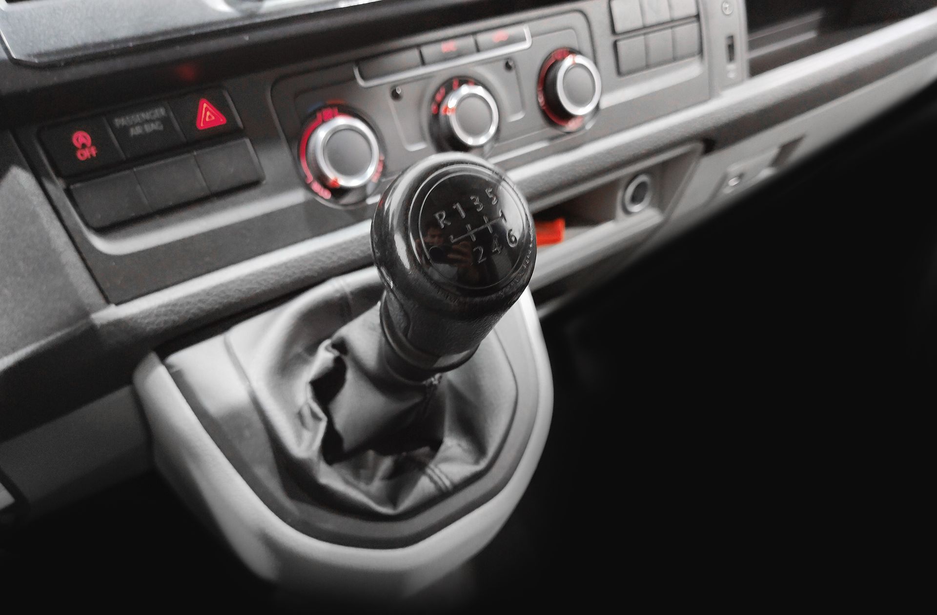 Volkswagen Transporter Furgon Batalla Larga TM 2.0 TDI BMT - foto 7