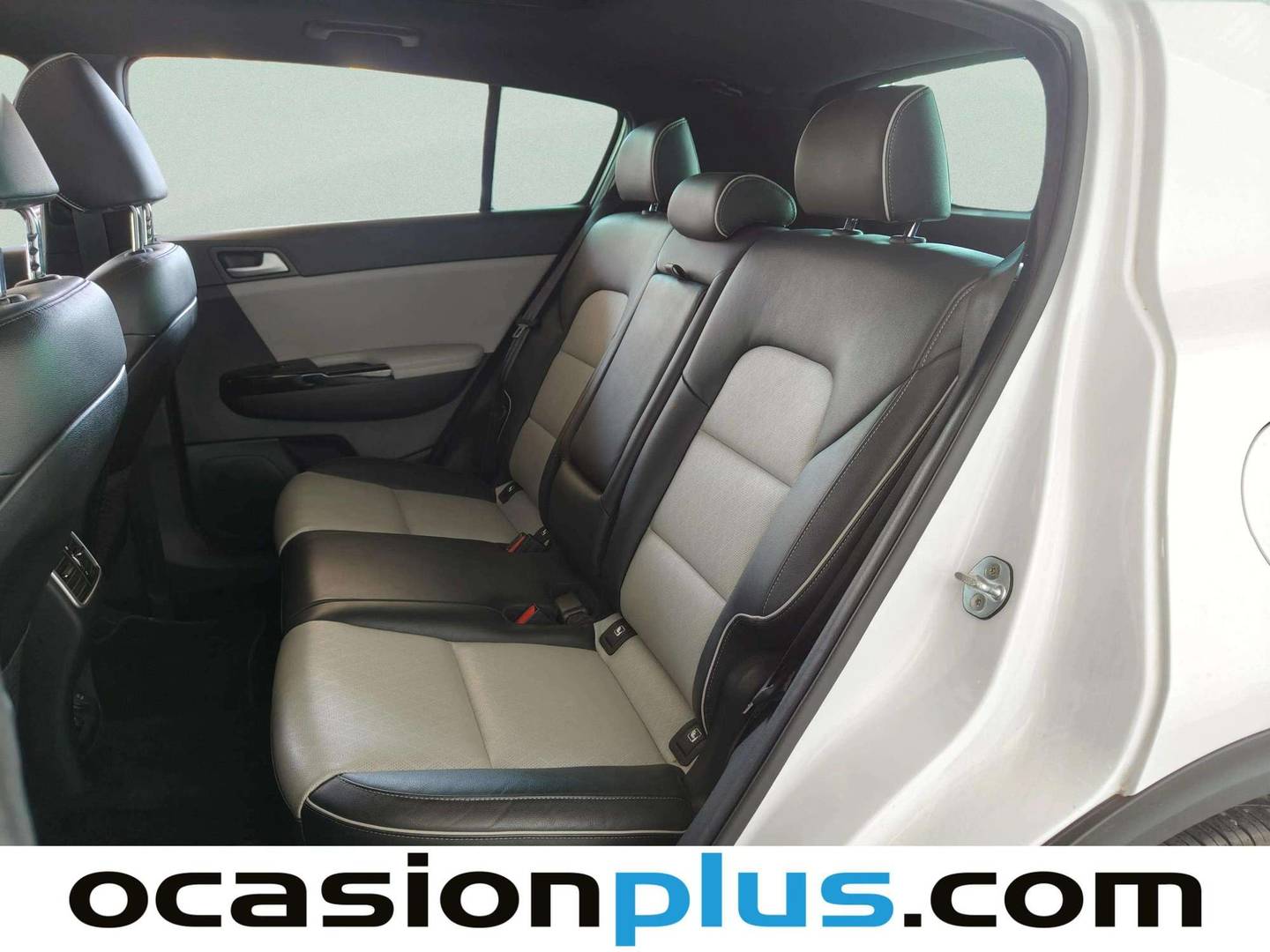 Foto asientos traseros KIA Sportage KIA Sportage 1.6 T-GDi GT Line DCT 4x4 (177 CV)