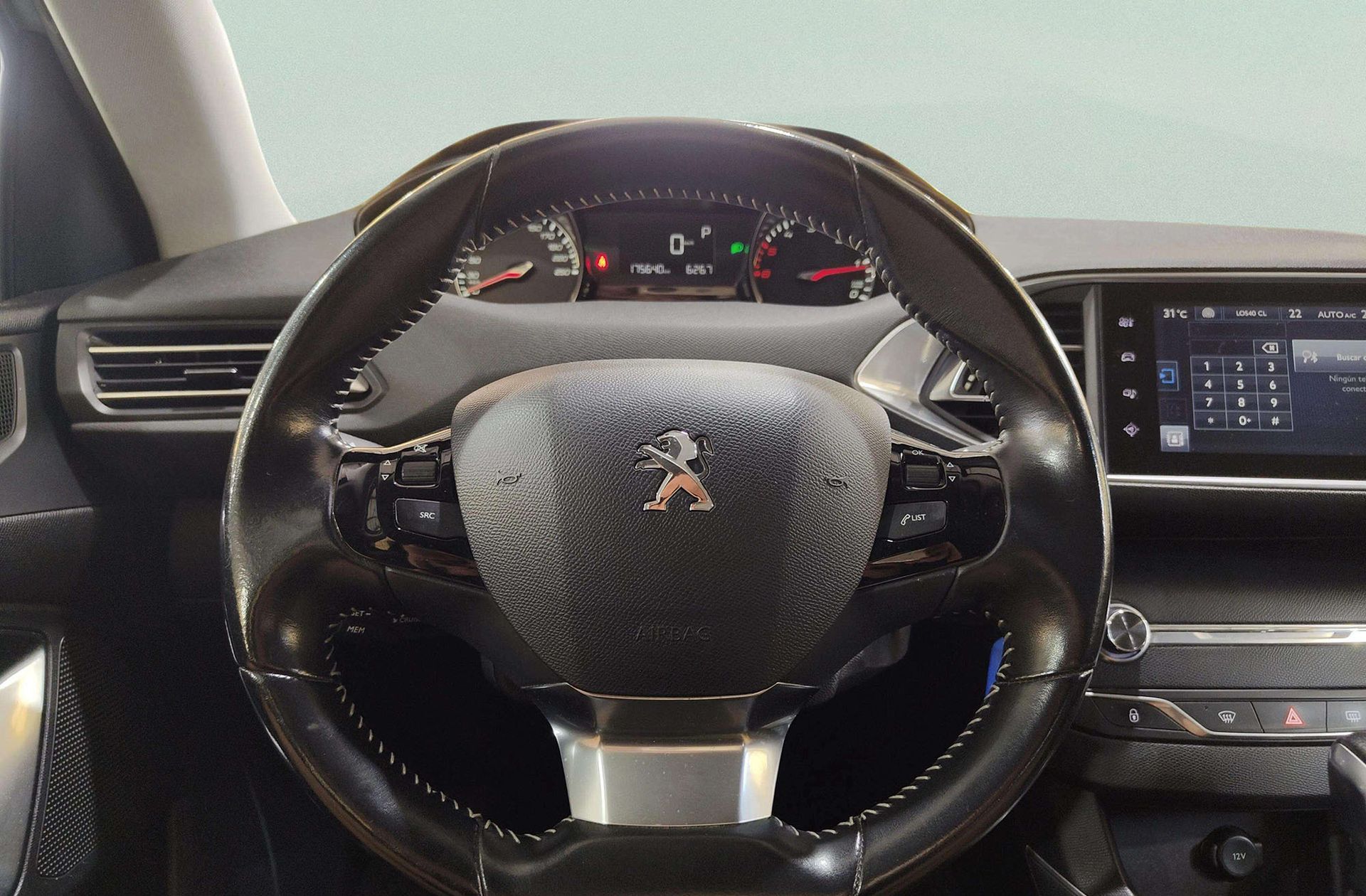 Peugeot 308 SW 2.0 BlueHDi Allure EAT6 - foto 22