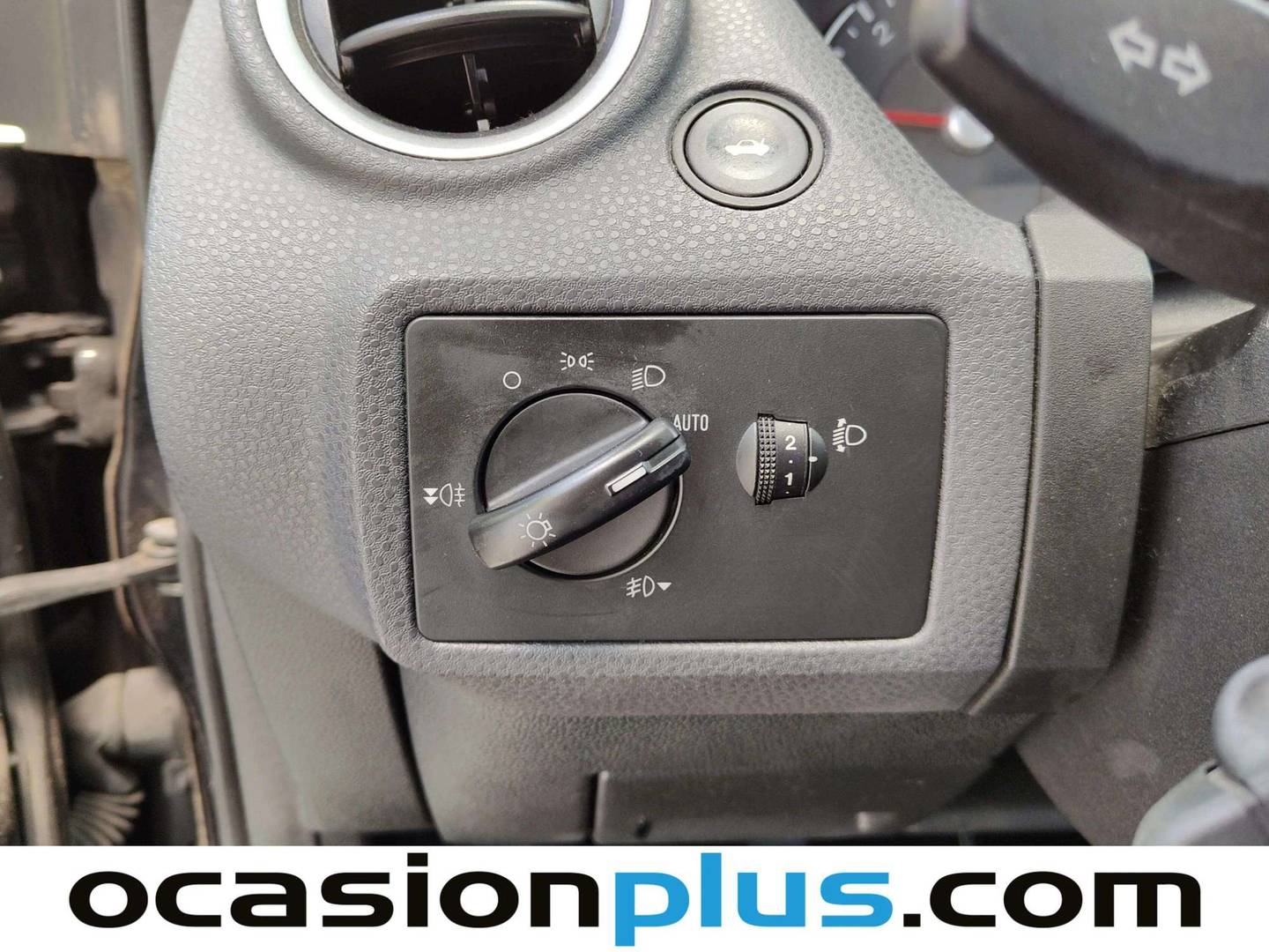 Extras y acabados del Ford Fiesta Ford Fiesta 1.6 TDCi Coupé Trend (90 CV)