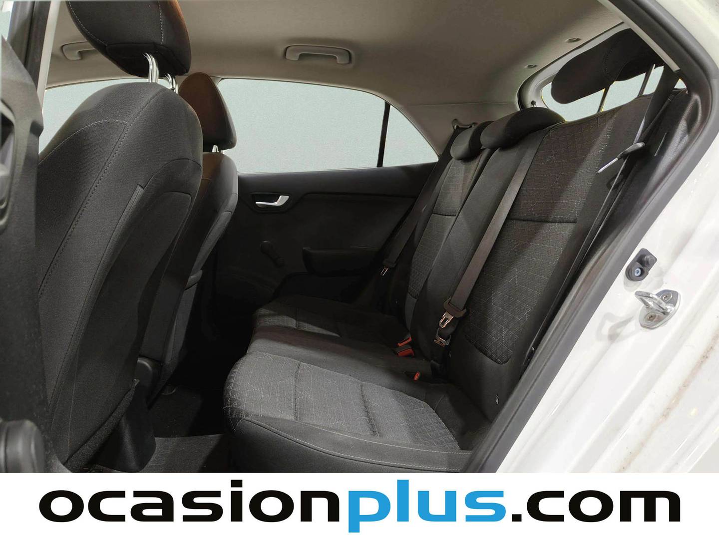 Foto asientos traseros KIA Rio KIA Rio 1.2 CVVT Concept (84 CV)