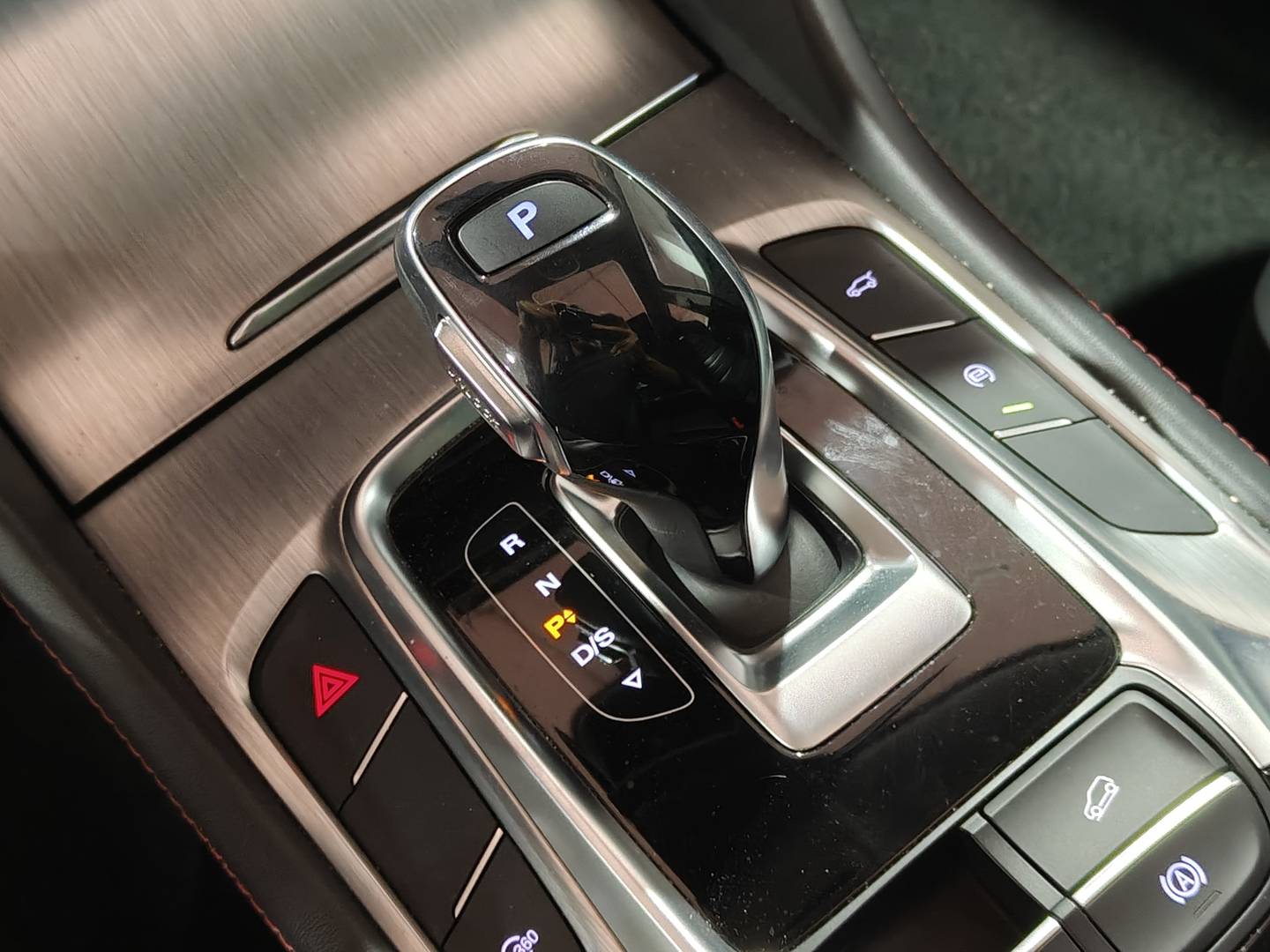 Foto MG HS MG HS 1.5 Turbo GDI Luxury DCT (162 CV)