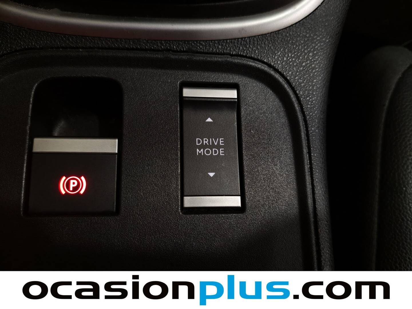 Foto Jeep Avenger Jeep Avenger 1.2 G Summit (100 CV)