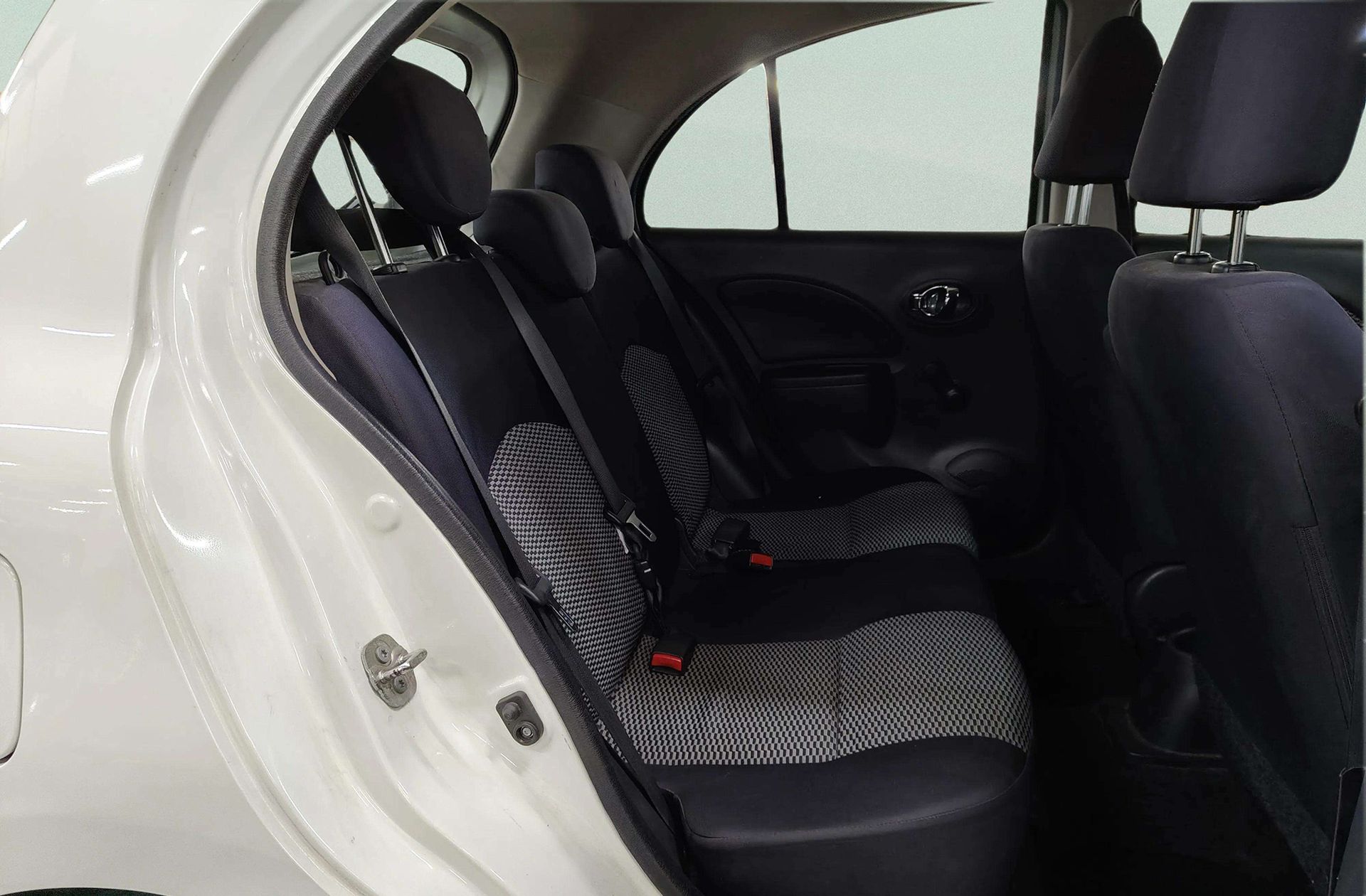 Nissan Micra 1.2G Acenta - foto 12