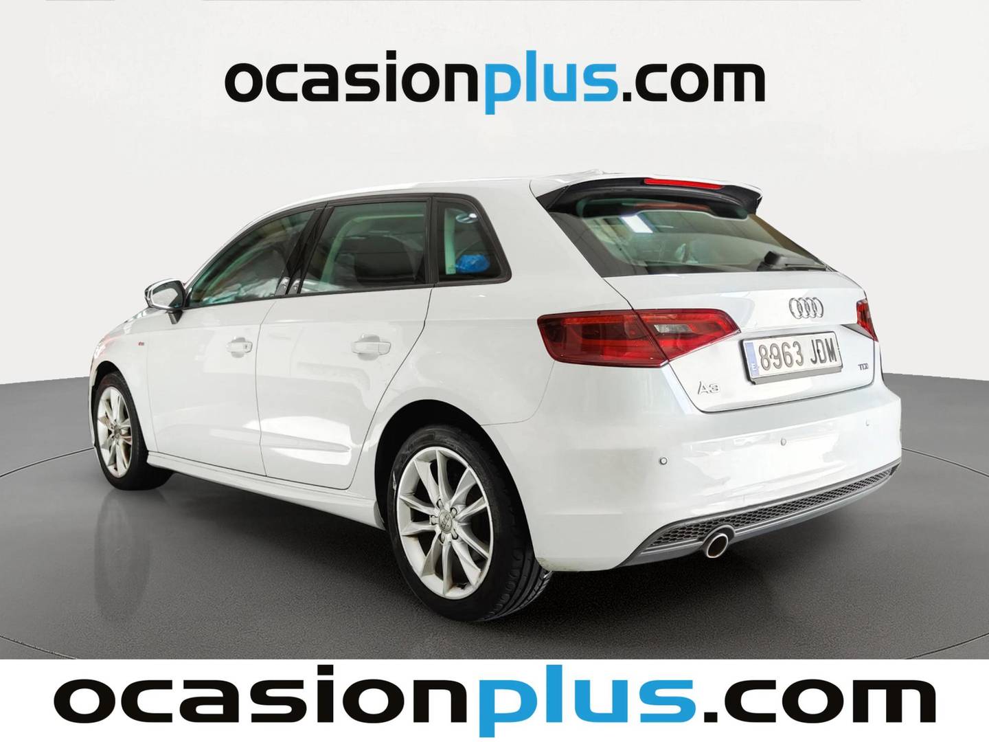 Foto trasera Audi A3 Audi A3 Sportback Adrenalin 1.6 TDI clean diesel Pack S-line (110 CV) izquierda