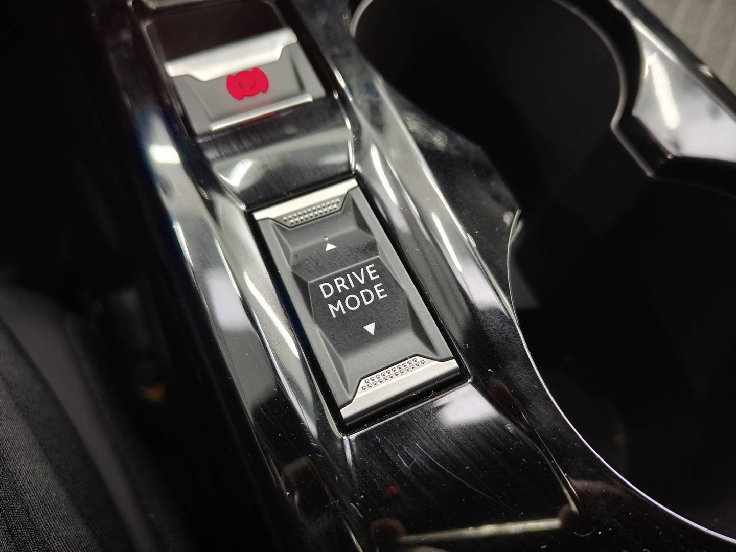 Foto Peugeot 2008 Peugeot 2008 PureTech 100 S&S Allure (100 CV)