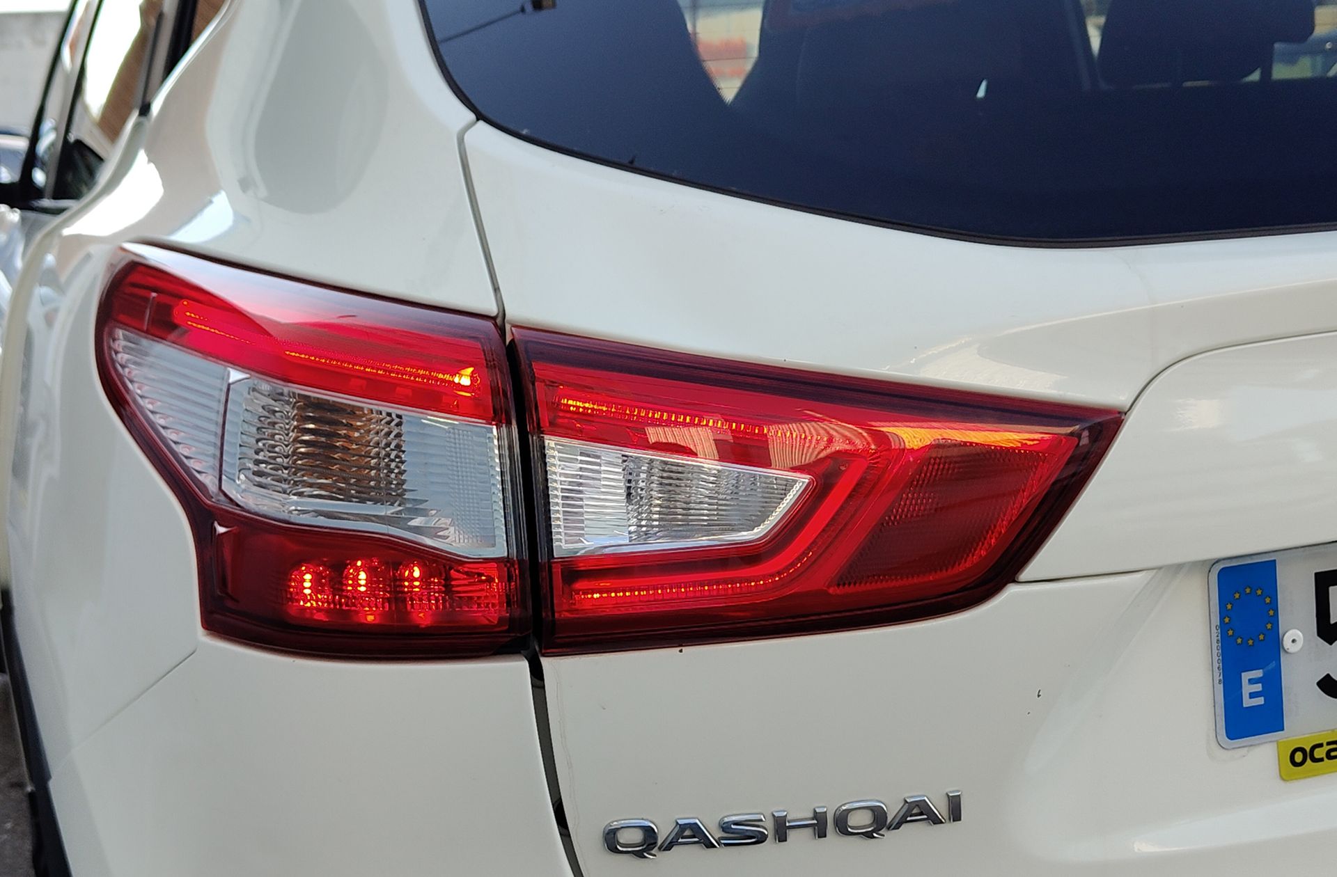Nissan Qashqai 1.6 dCi Tekna Premium 4x2 XTronic - foto 20
