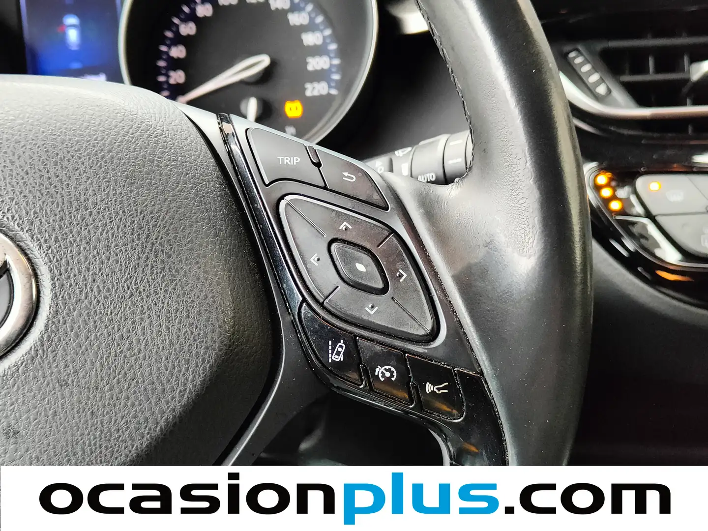 Foto Toyota C-HR Toyota C-HR 1.8 125H Active (122 CV)