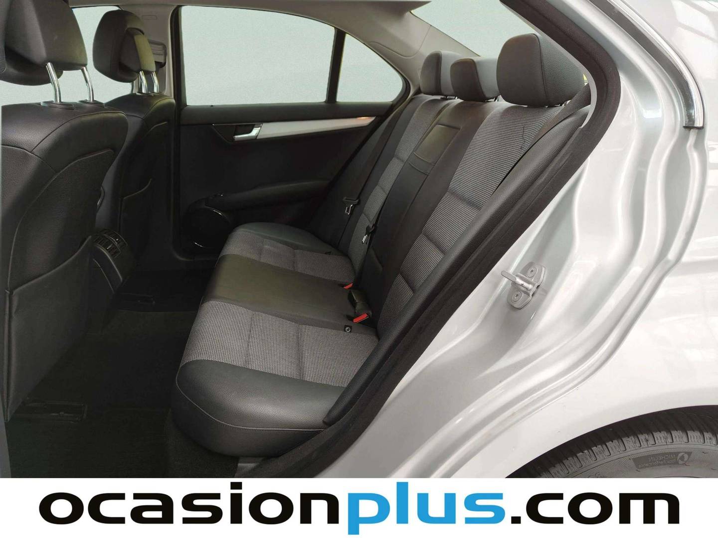 Foto asientos traseros Mercedes Clase C Mercedes Clase C C 200 K Avantgarde (184 CV)