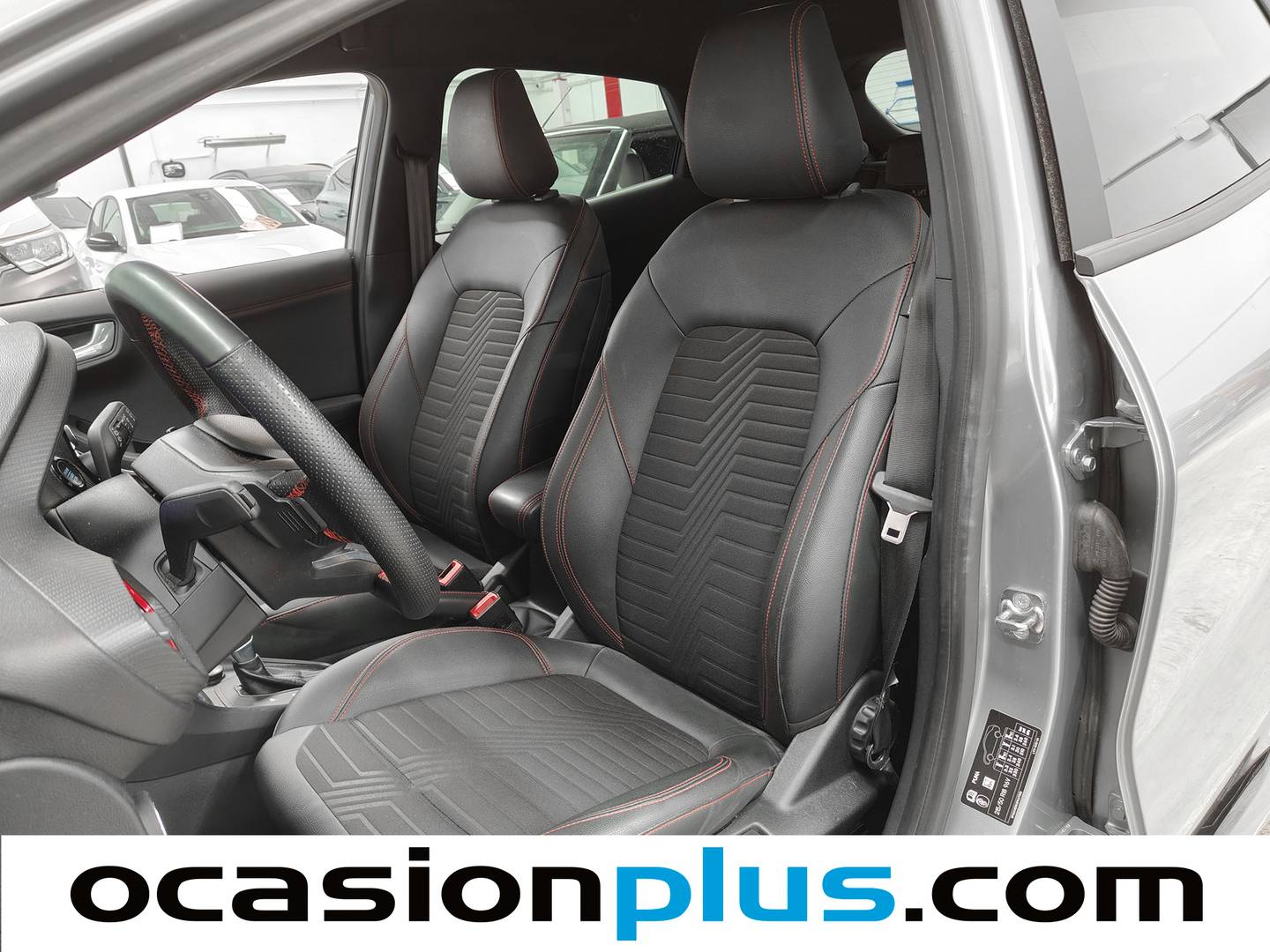 Foto asientos delanteros Ford Puma Ford Puma 1.0 EcoBoost MHEV ST-Line X Auto (125 CV)