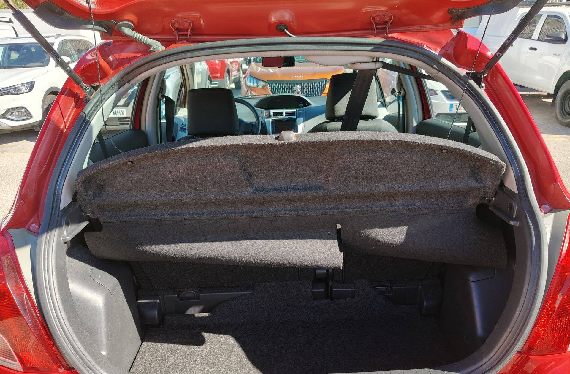 Toyota Yaris 1.4D-4D TS - foto 12