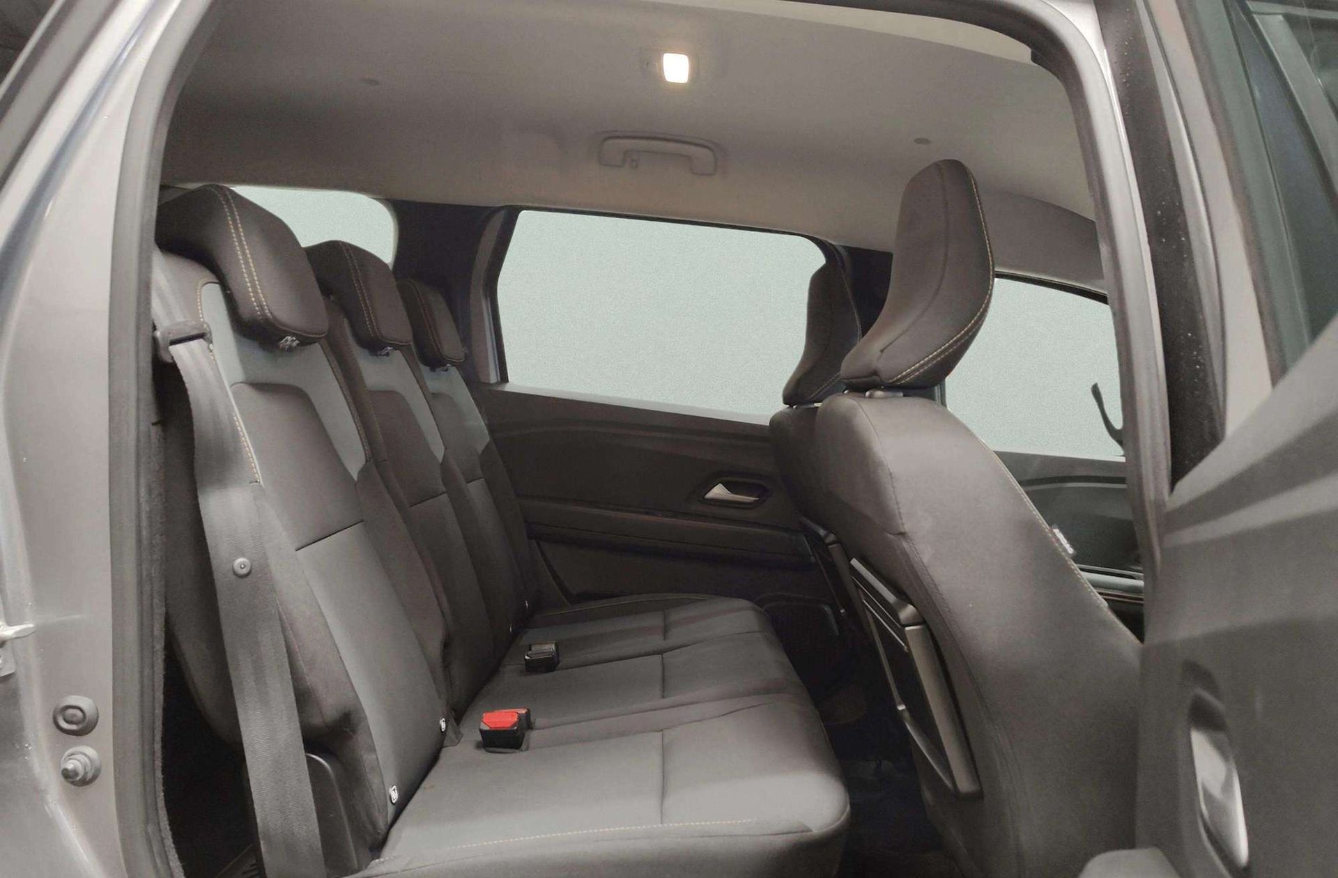 Dacia Jogger Extreme Hybrid 7 plazas - foto 20