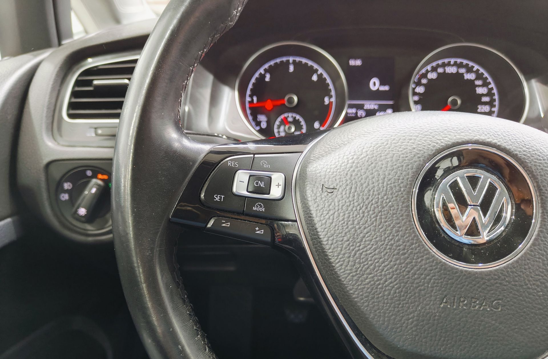 Volkswagen Golf Ready2Go 1.6 TDI - foto 24