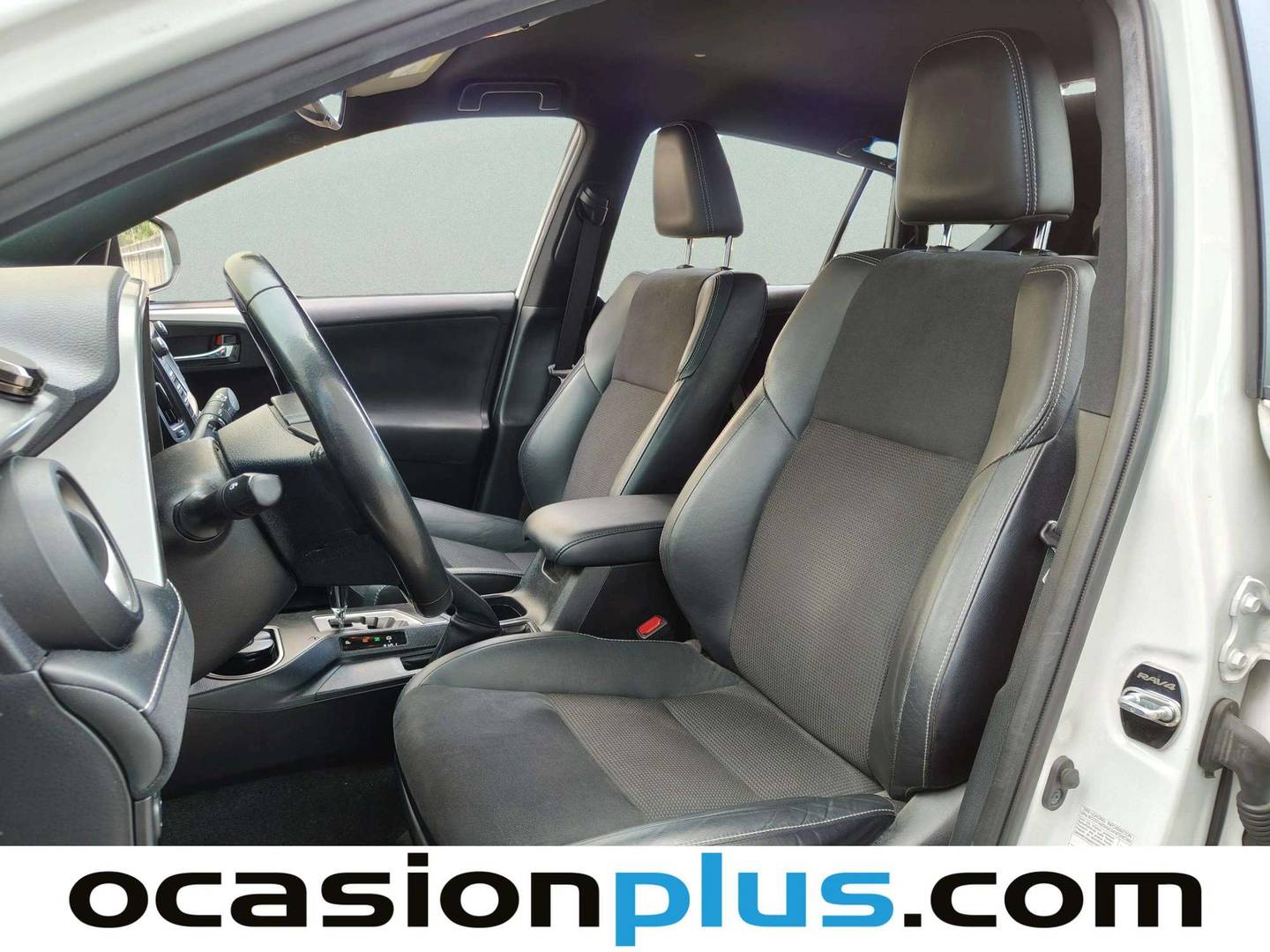 Foto asientos delanteros Toyota Rav4 Toyota Rav4 2.5l hybrid Feel! 2WD (197 CV)
