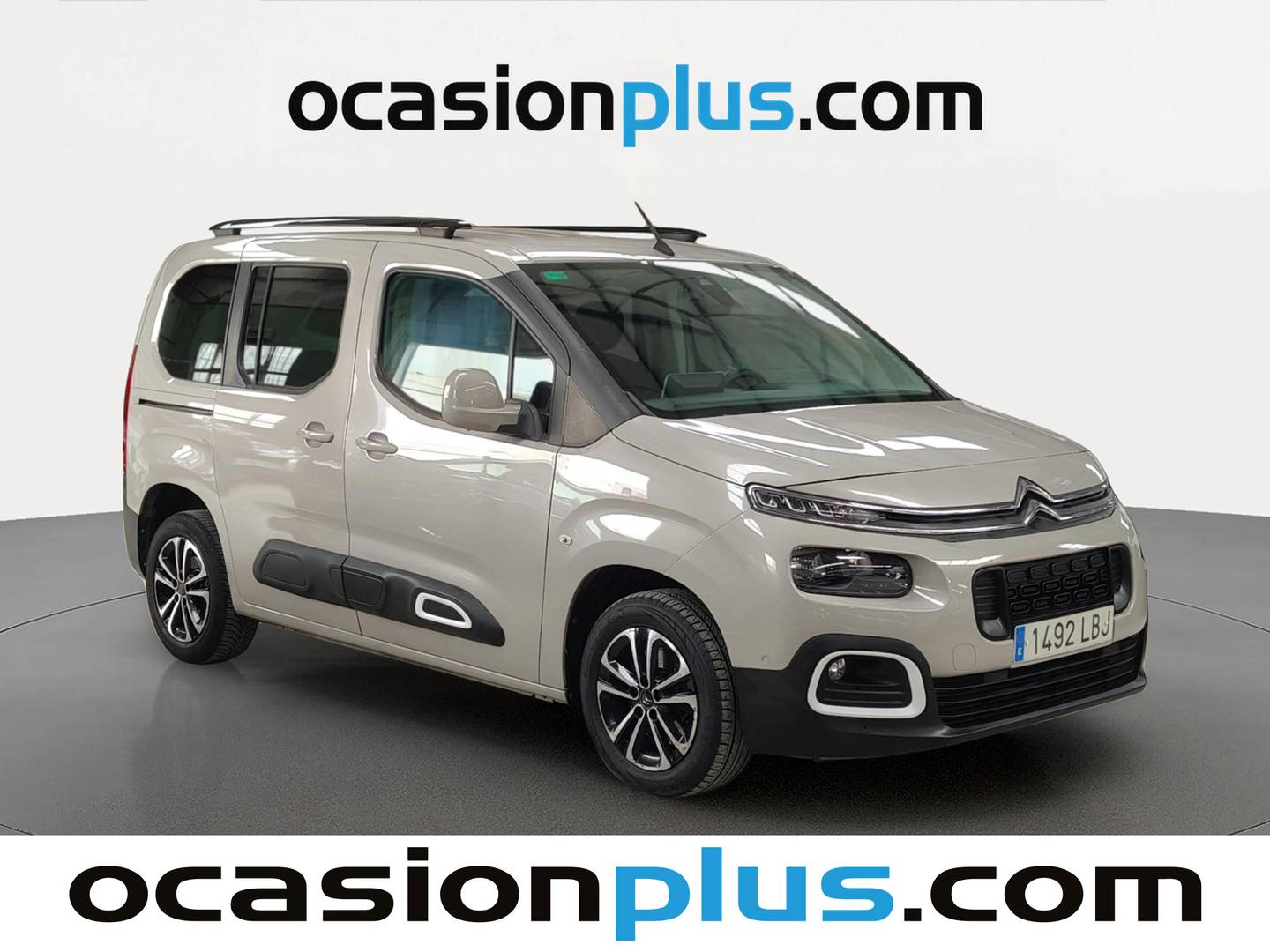 Foto delantera Citroën Berlingo Citroen Berlingo BlueHDi 130 S&S Talla M Shine EAT8 (130 CV) derecha
