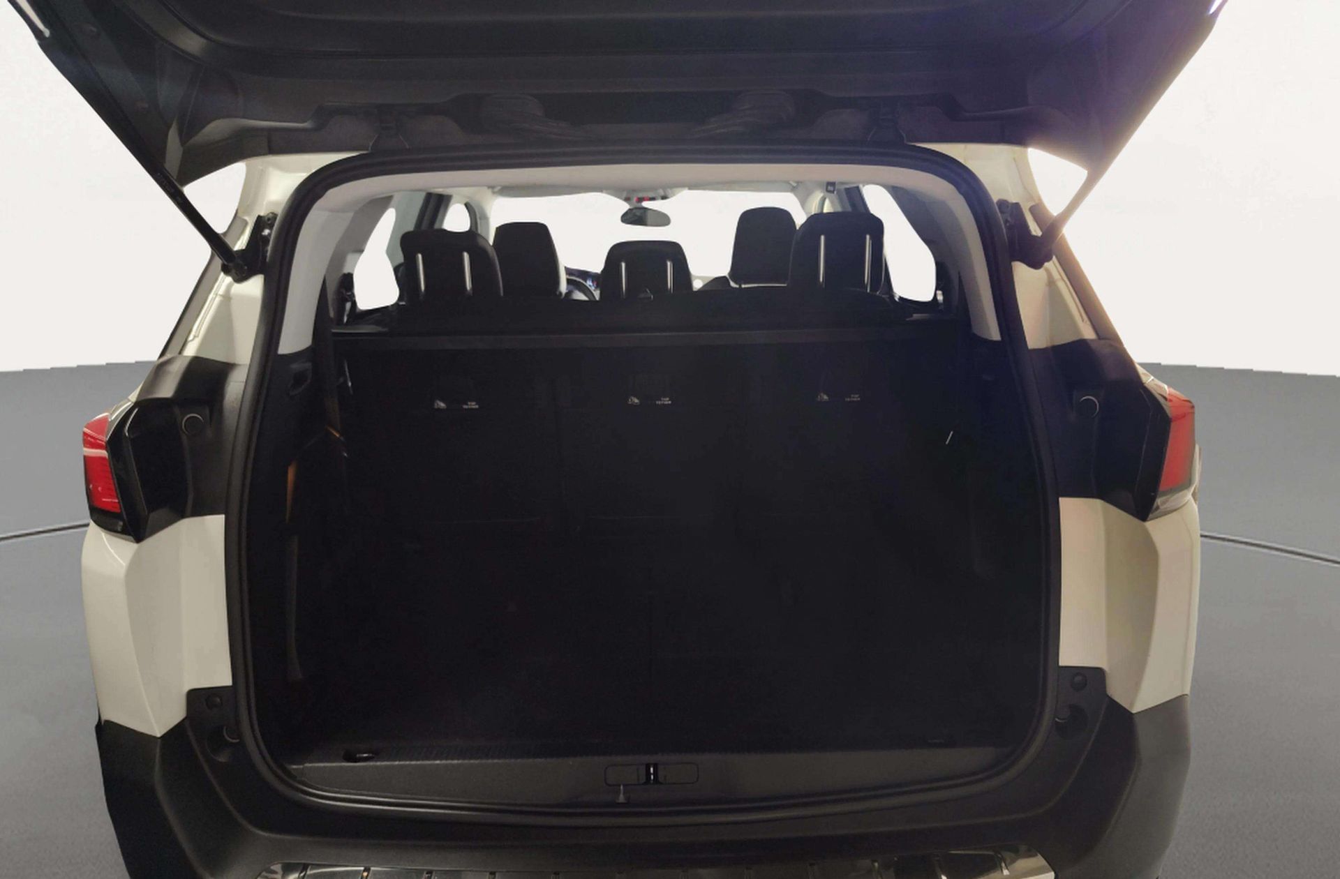 Peugeot 5008 PureTech 130 Allure 7 plazas - foto 14