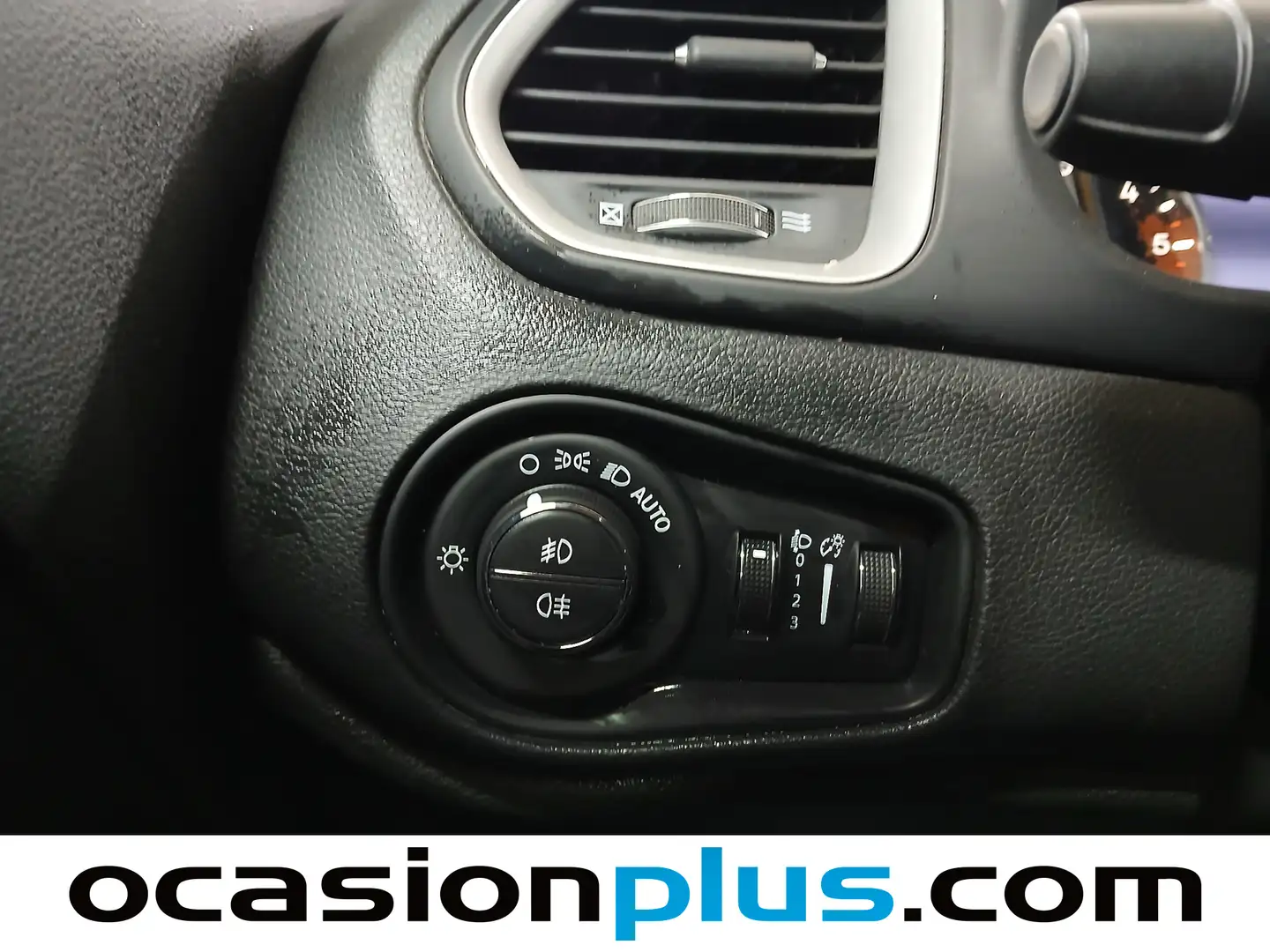 Foto Jeep Renegade Jeep Renegade 2.0 Multijet Limited Auto 4x4 AD Low (140 CV)