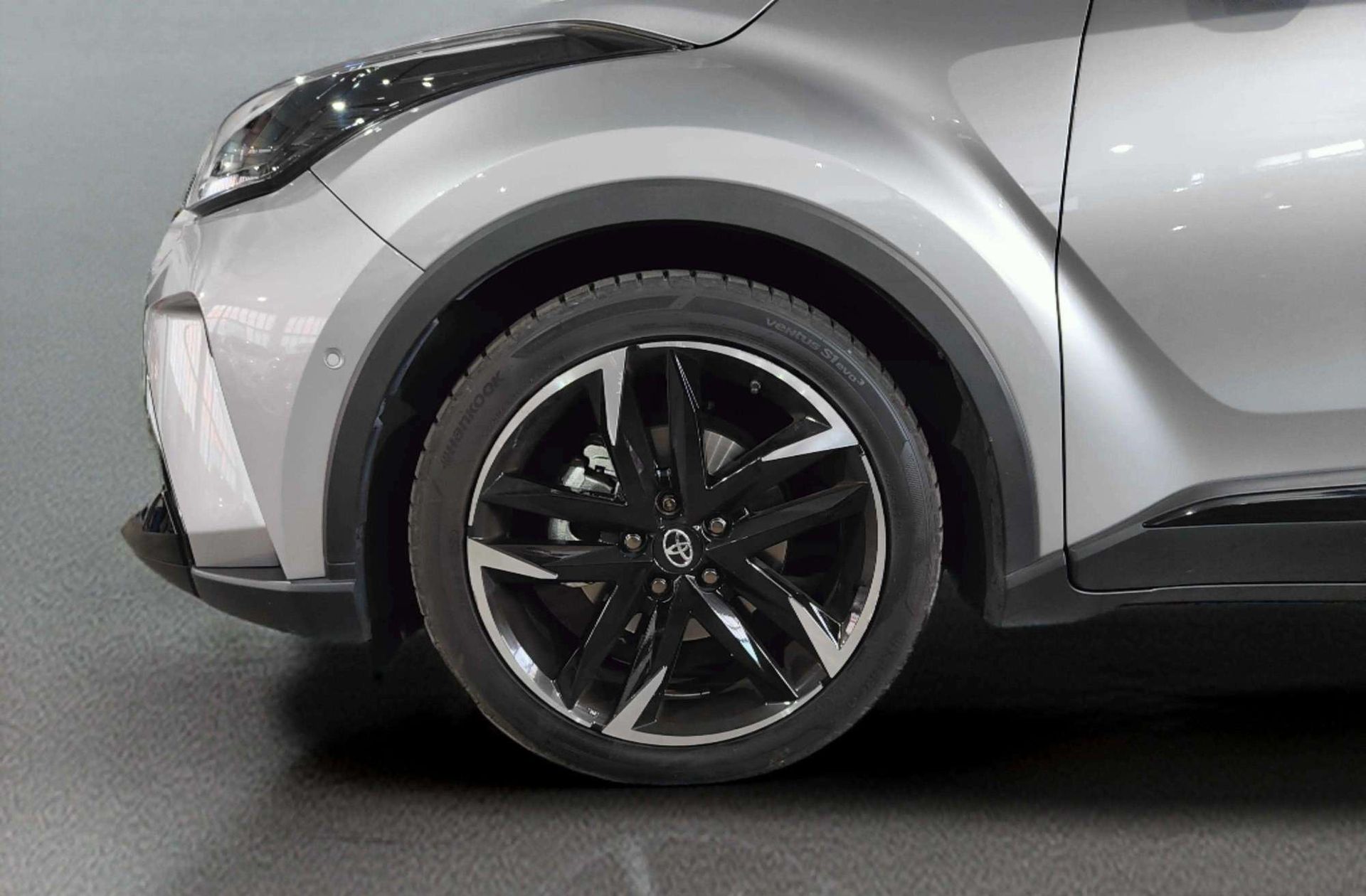 Toyota C-HR 180H GR Sport - foto 39