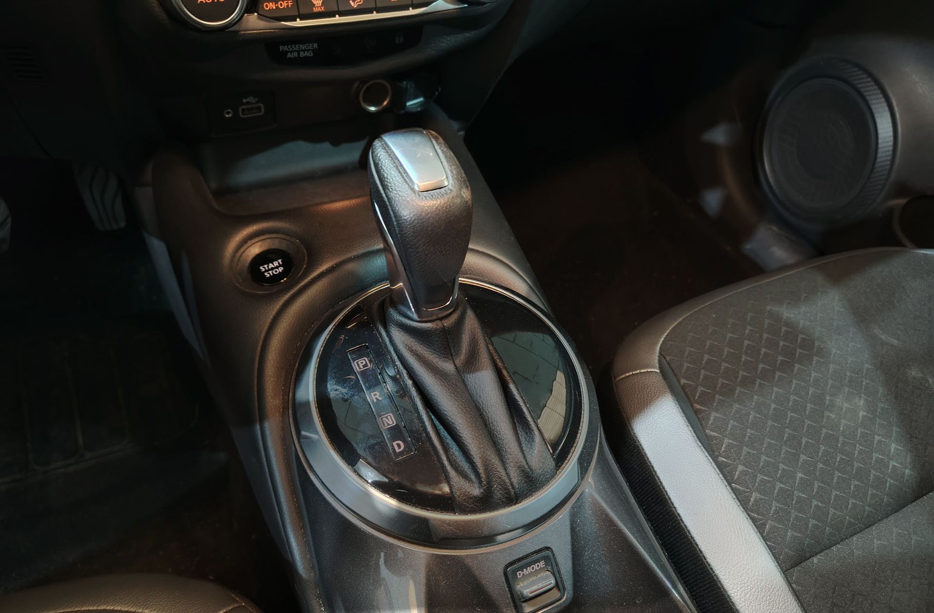 Nissan Juke 1.6 Hybrid N-Connecta - foto 5