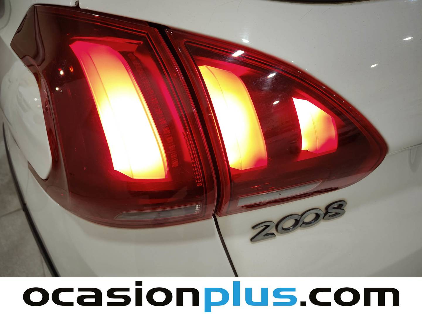 Acabados Peugeot 2008 Peugeot 2008 PureTech 110 S&S Allure (110 CV)