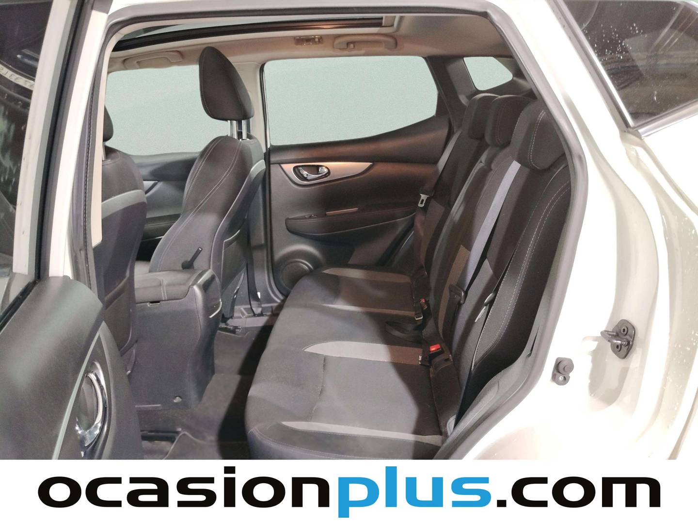 Foto asientos traseros Nissan QASHQAI Nissan Qashqai DIG-T 115 N-Connecta Xtronic (115 CV)