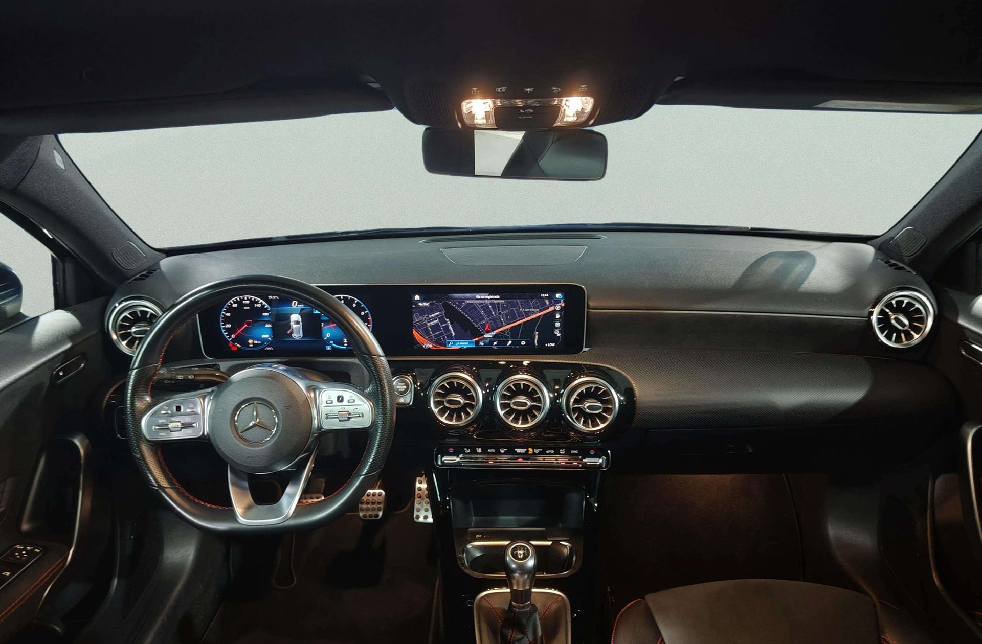 Mercedes-Benz Clase A 180 Pack AMG - foto 7
