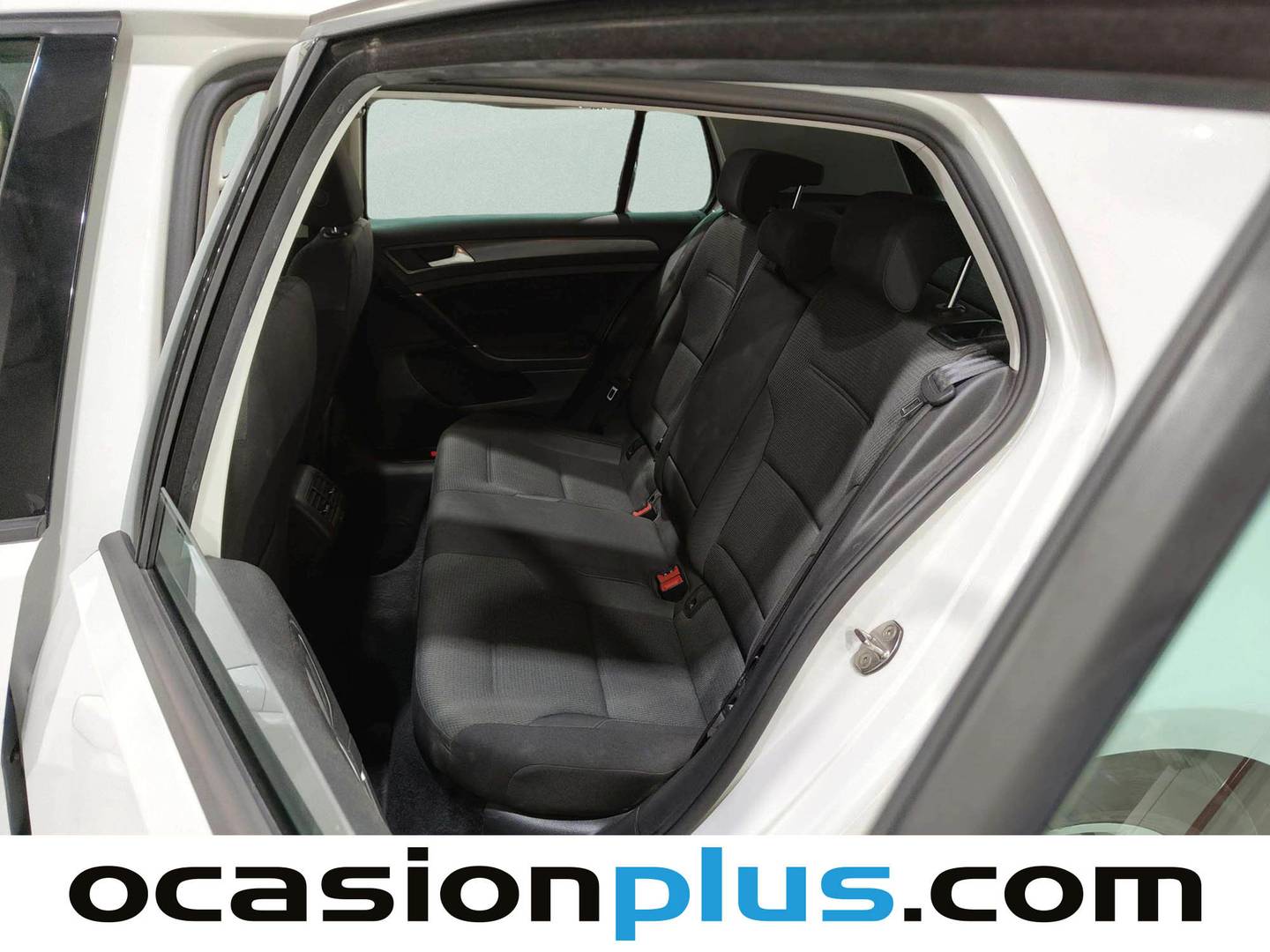 Foto asientos traseros Volkswagen Golf Volkswagen Golf Advance 1.5 TSI Evo (130 CV)