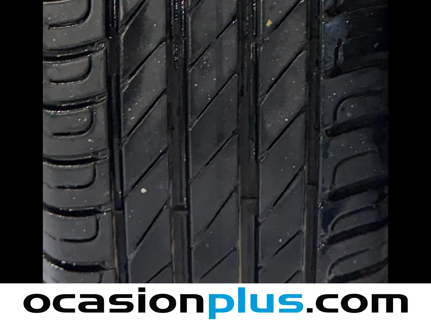 Foto Citroën C3 Citroen C3 BlueHDi 100 S&S Live Pack (100 CV)