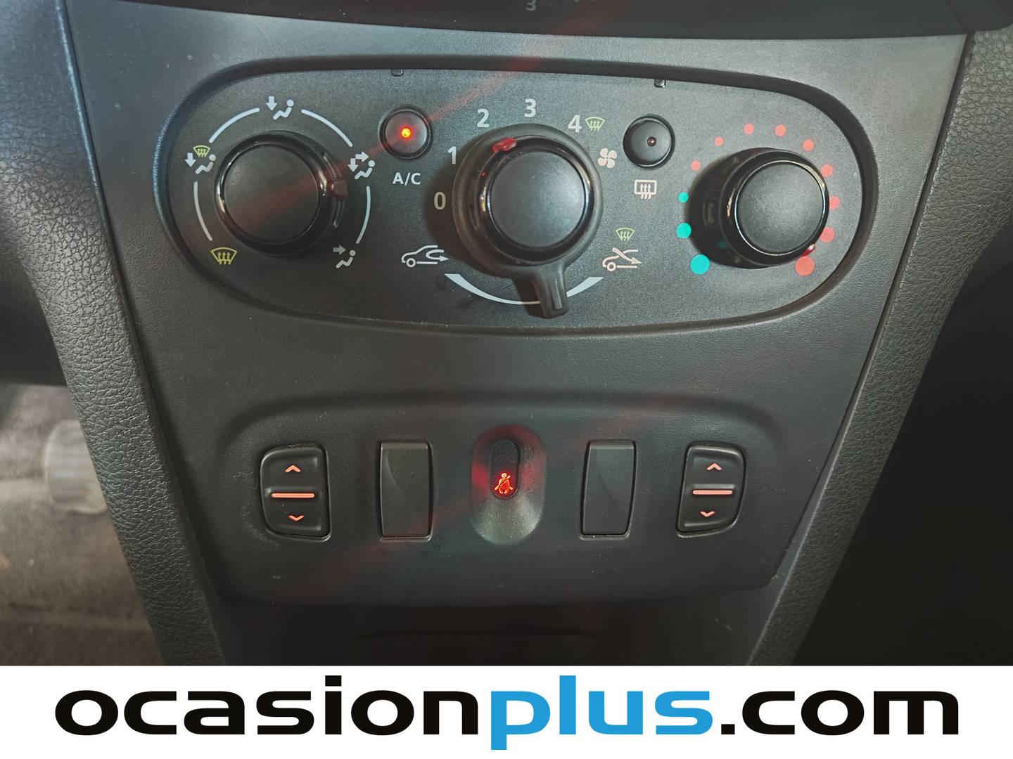 Extras y acabados del Dacia Sandero Dacia Sandero Stepway TCe (90 CV)