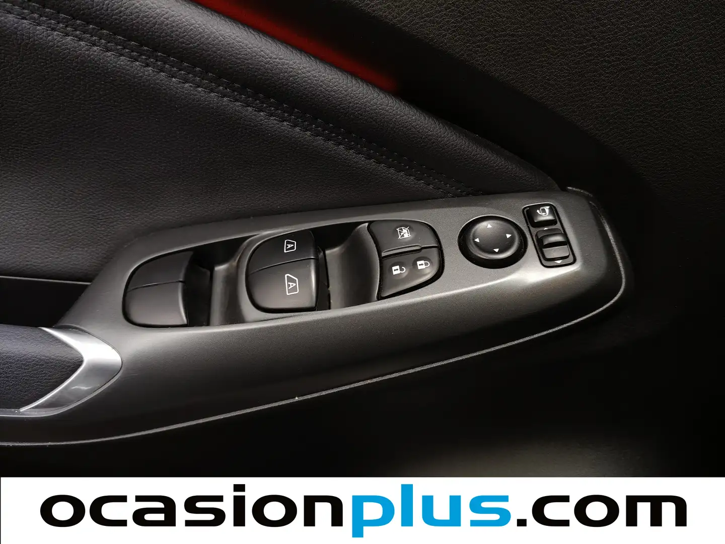 Foto Nissan JUKE Nissan Juke DIG-T N-Connecta 4x2 (114 CV)