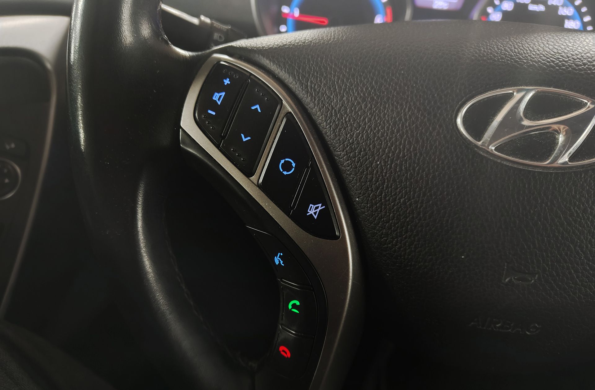 Hyundai i30 1.6 CRDi BlueDrive Tecno - foto 22