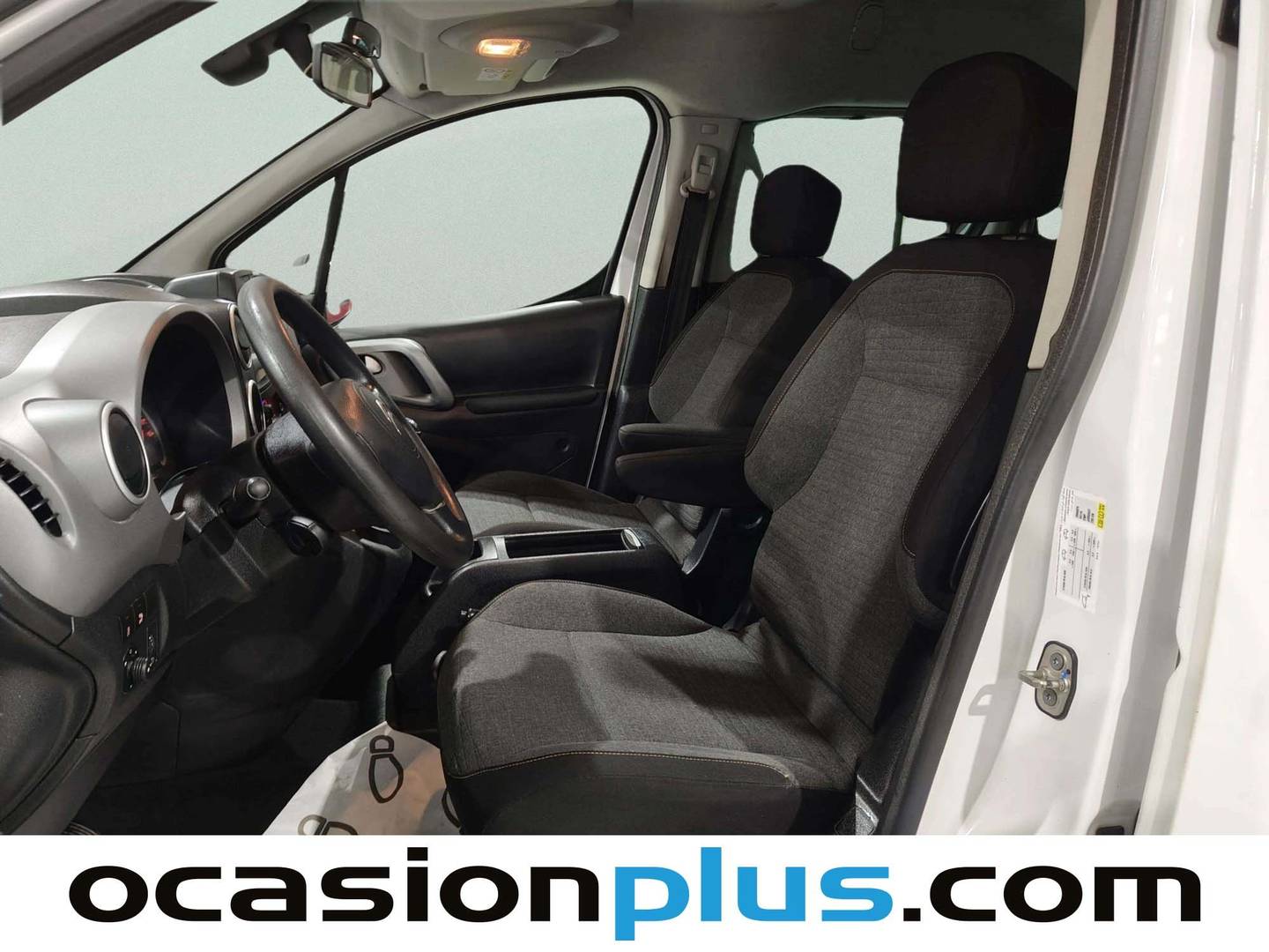 Foto asientos delanteros Citroën Berlingo Citroen Berlingo Combi BlueHDi 100 Multispace 20 Aniversario (100 CV)